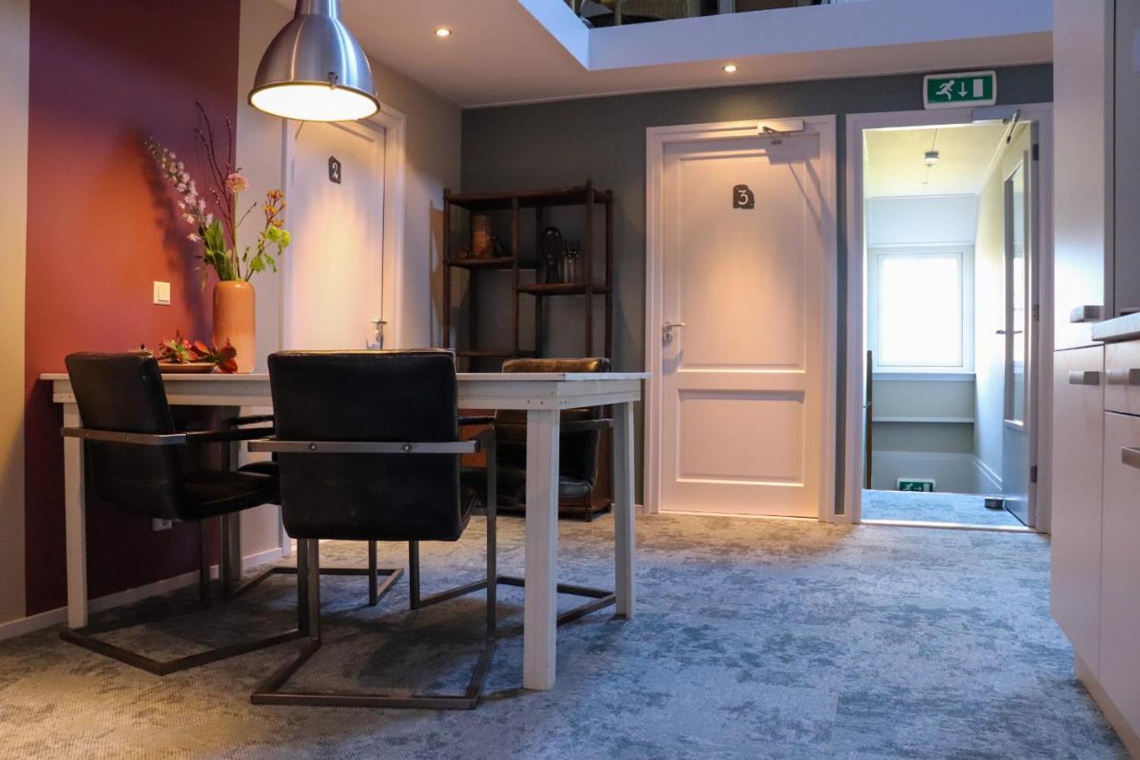 Driepersoonskamer met Badkamer