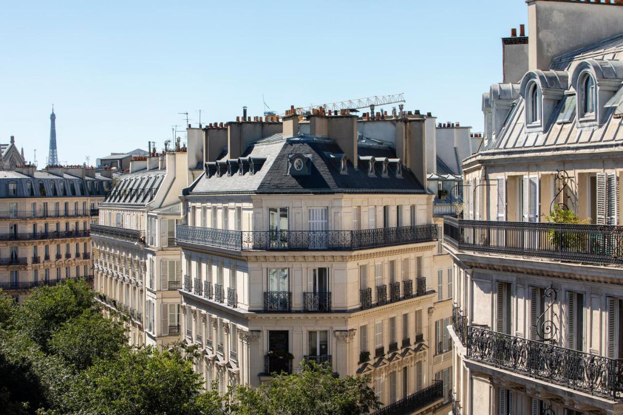 Habitación Prestige con vistas a la Torre Eiffel