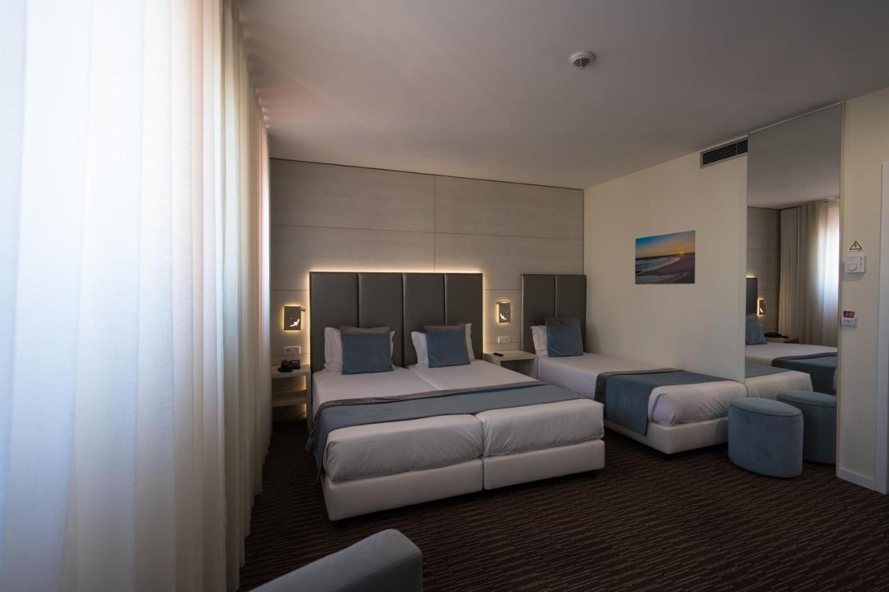 Quarto Triplo Standard