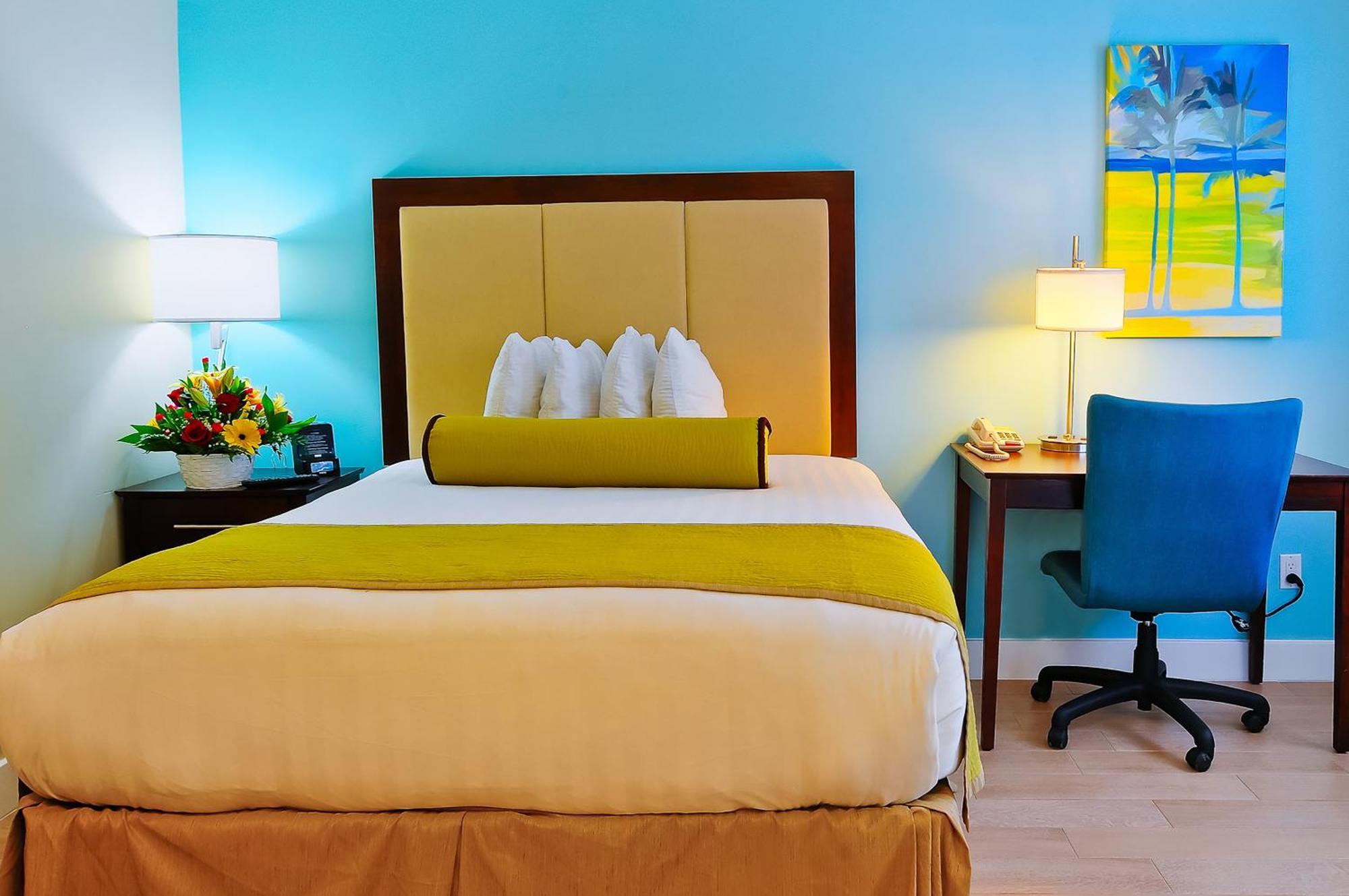 Classic Zimmer mit Kingsize-Bett - Stadtblick und Balkon