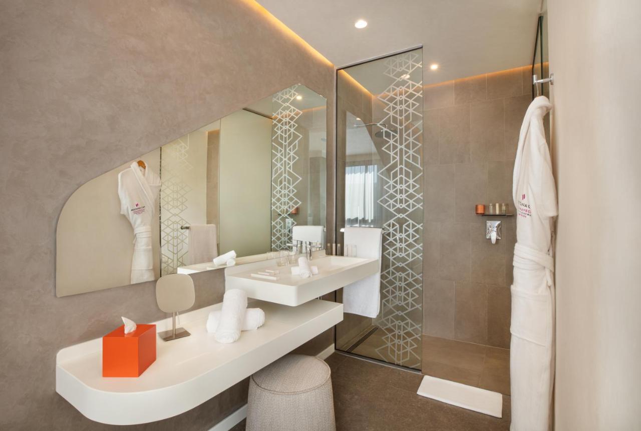 Junior Suite CR Avenue