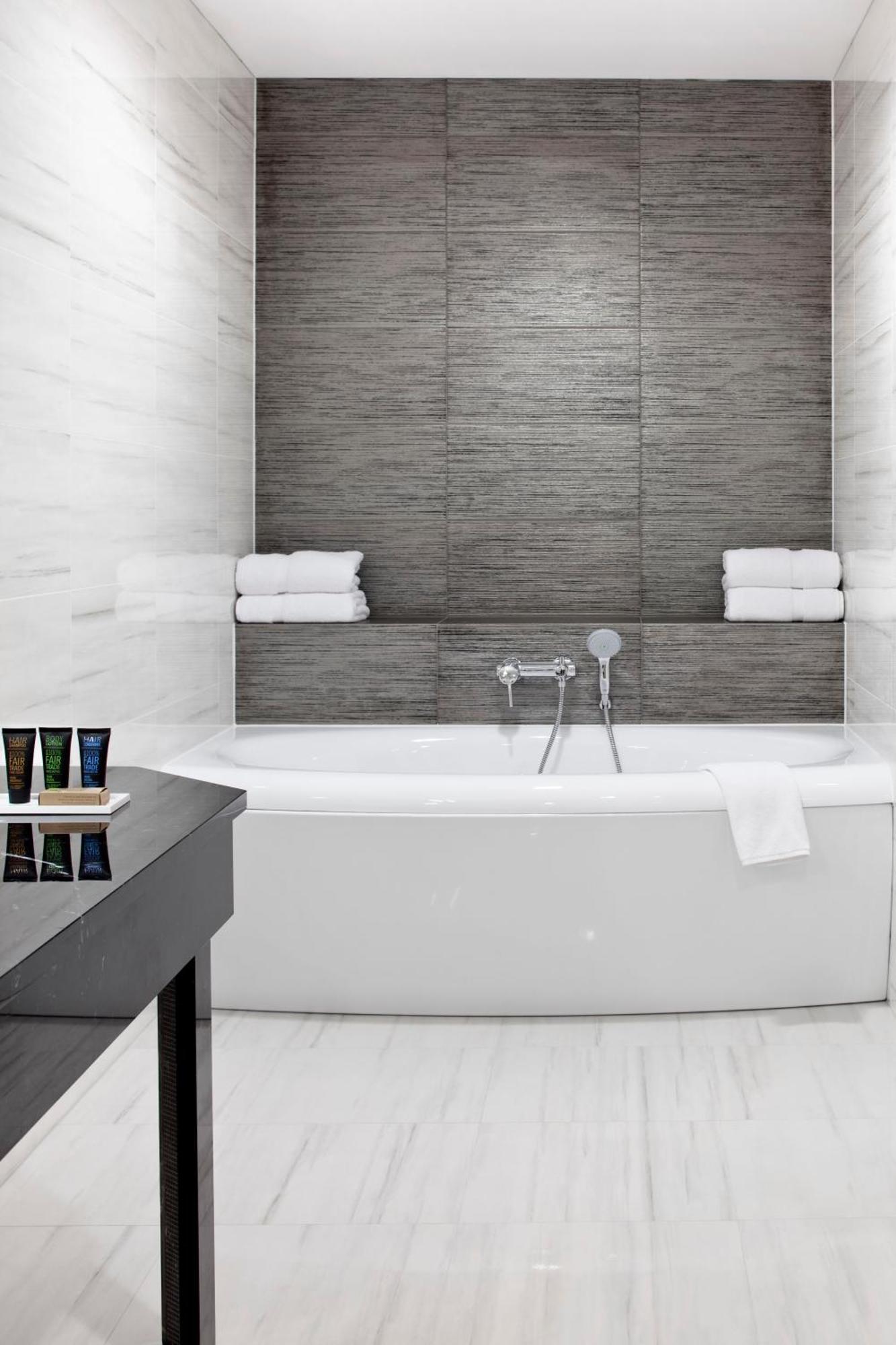 Luxury Apartment,320962177:JPEG