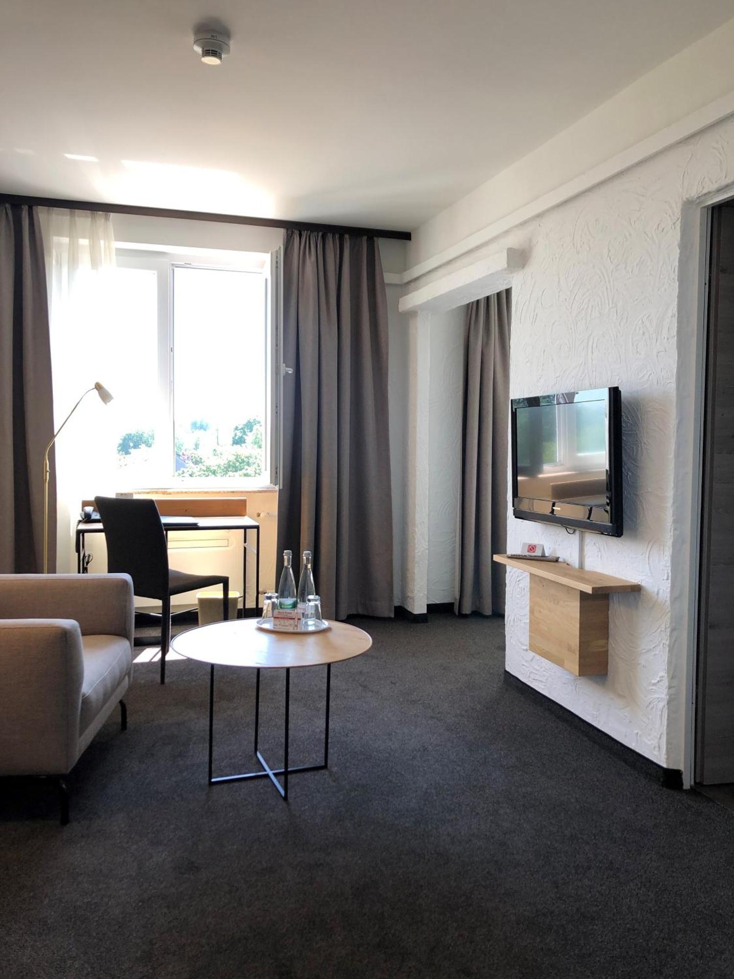 Comfort Queen Room City View