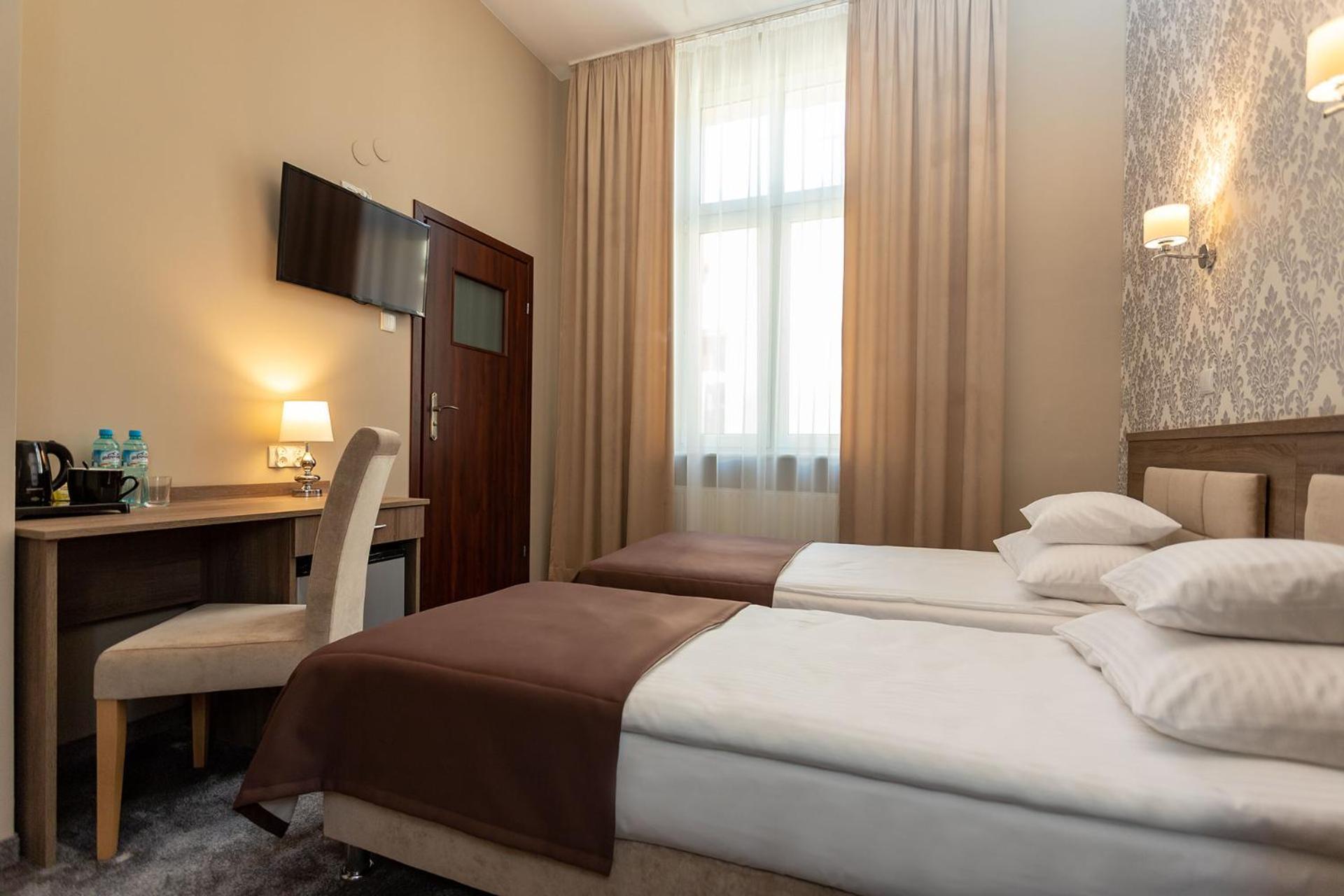 Twin Room,1224416884:JPEG