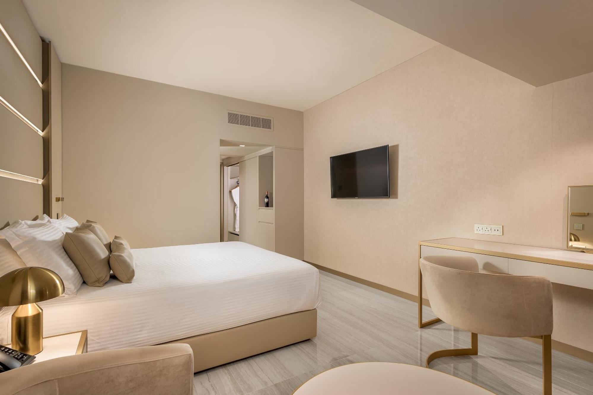Deluxe Doppel- oder Zweibettzimmer mit Blick zur Landseite