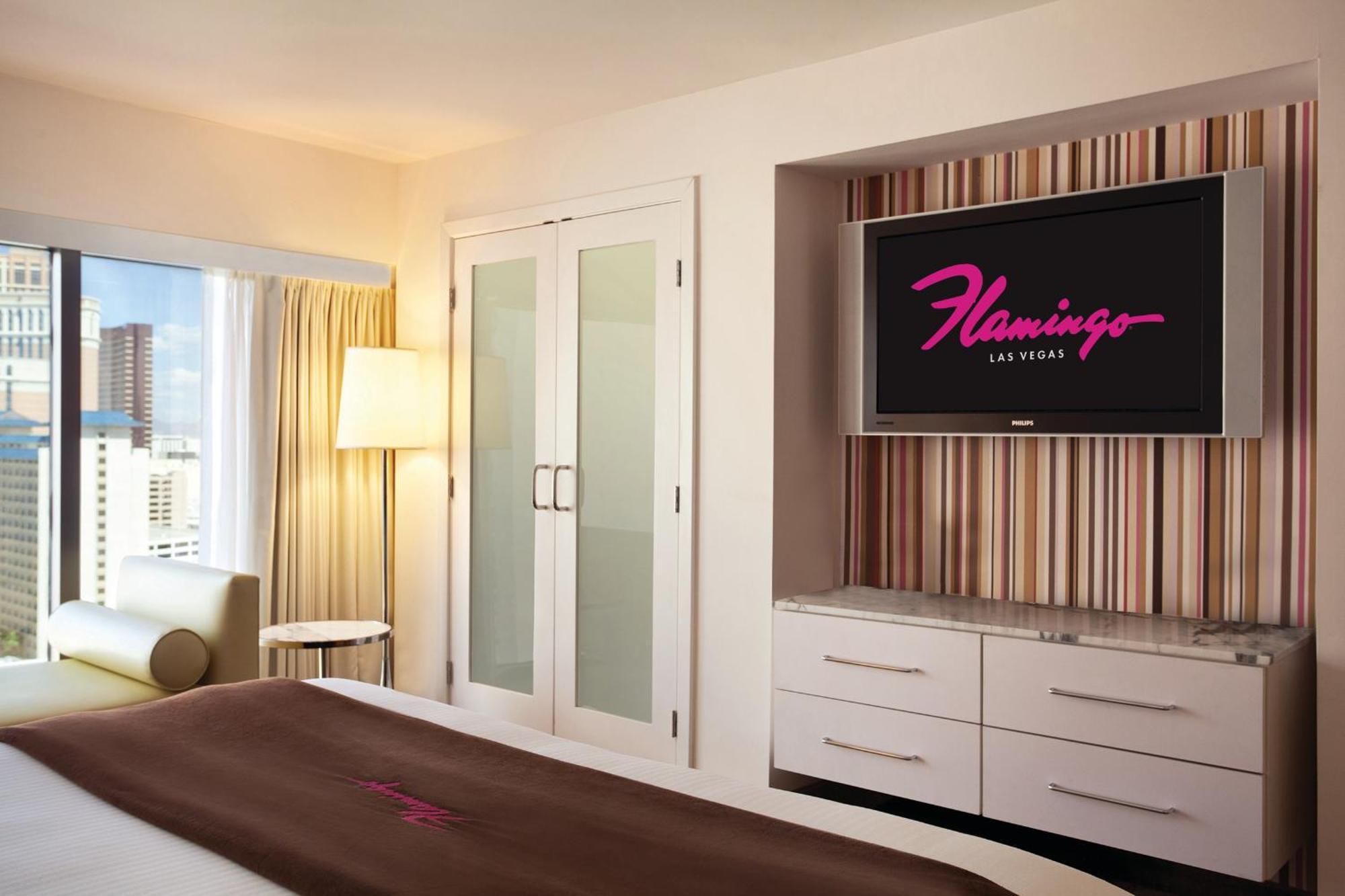 GO Executive Suite 1 King,1589335182:JPEG