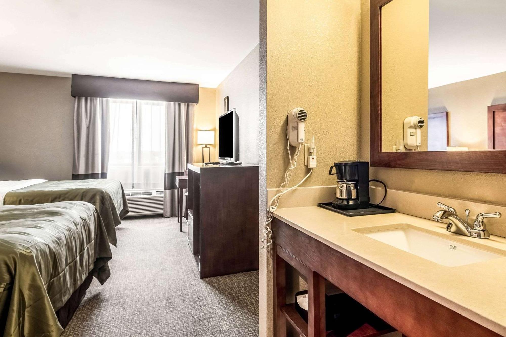 Queen Room with Two Queen Beds