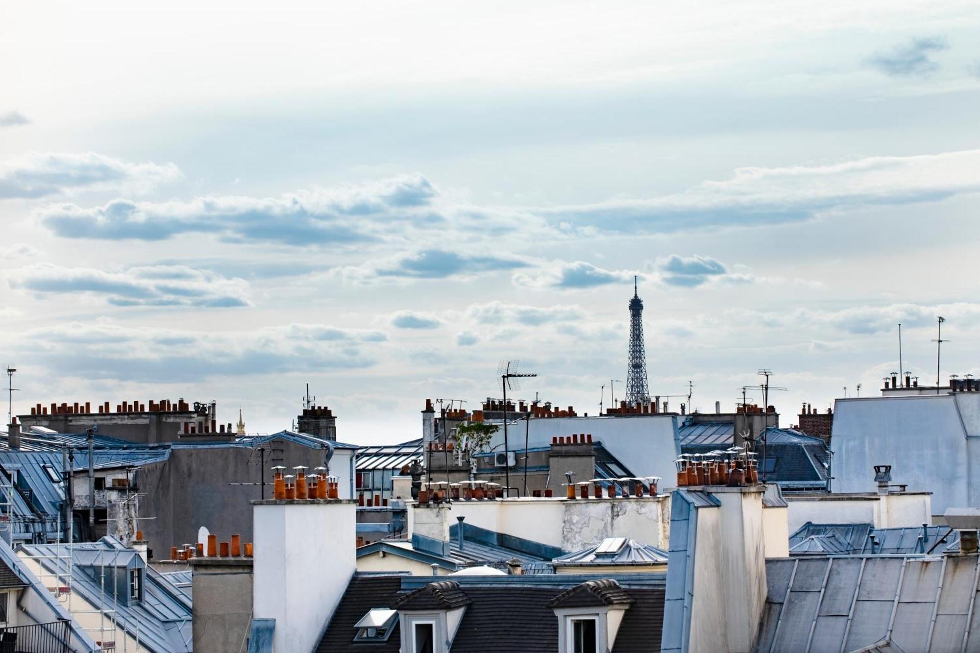 Classic Eiffel Room,1279159498:JPEG