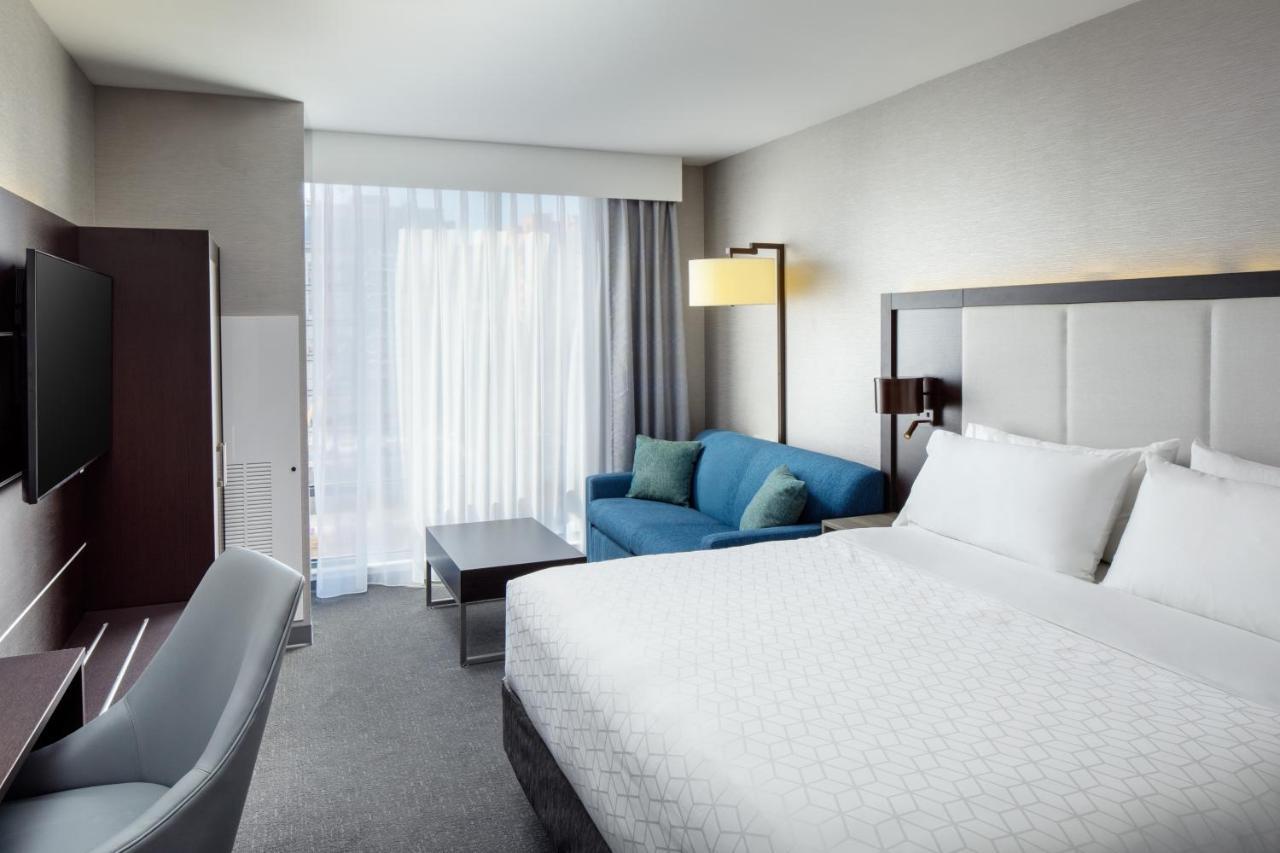 Standard King Room with Sofa Bed
