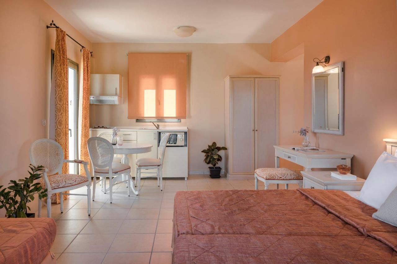 Triple Room with Sea View