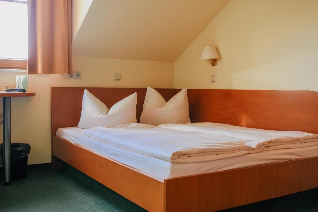 Deluxe Single Room,1198277158:JPEG