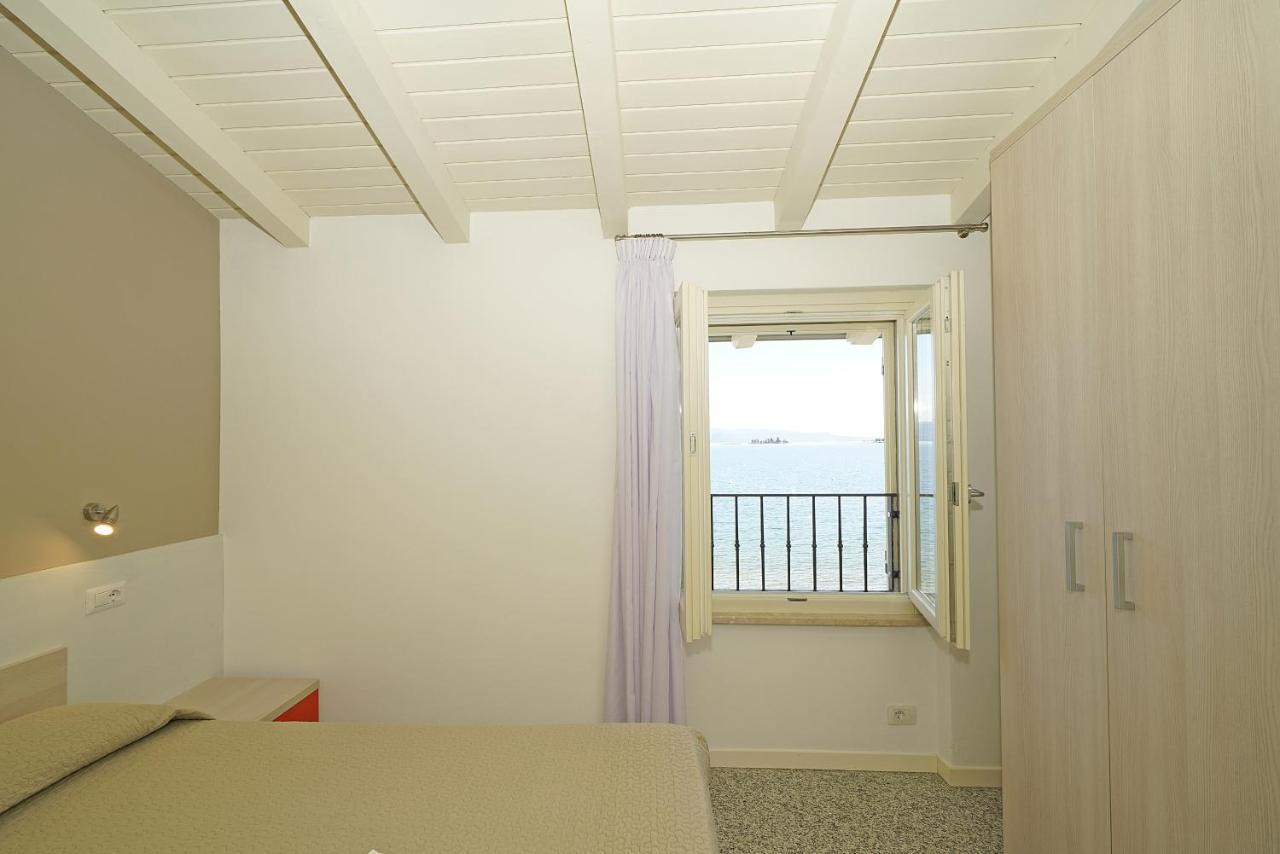 Premier Appartement met 2 Slaapkamers en Uitzicht op het Meer