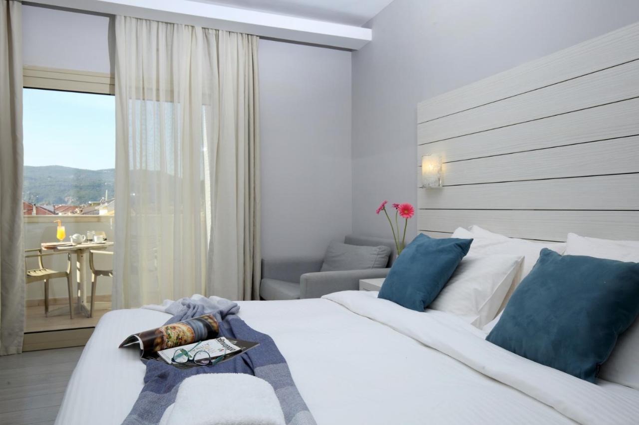 Double or Twin City View Room