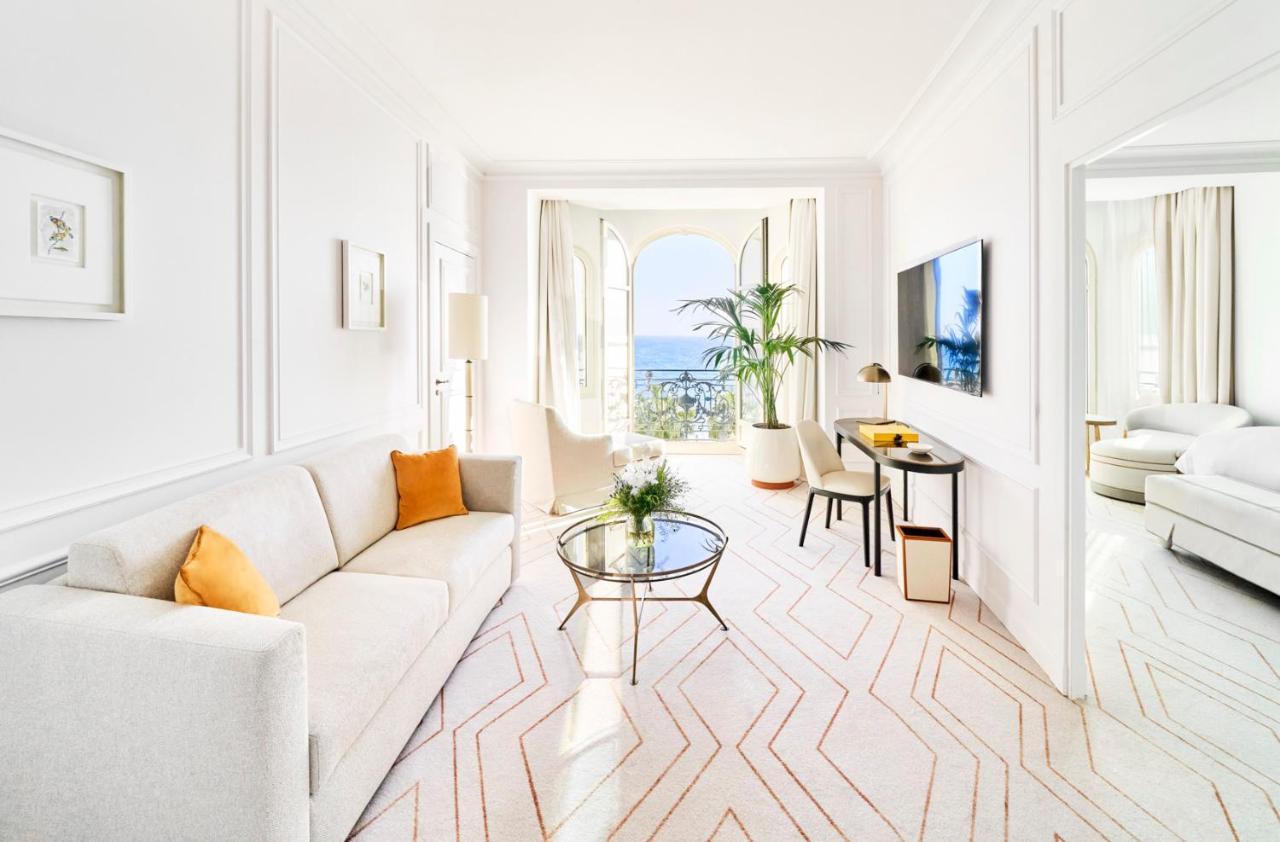 Suite com 1 Quarto e Vista Mar
