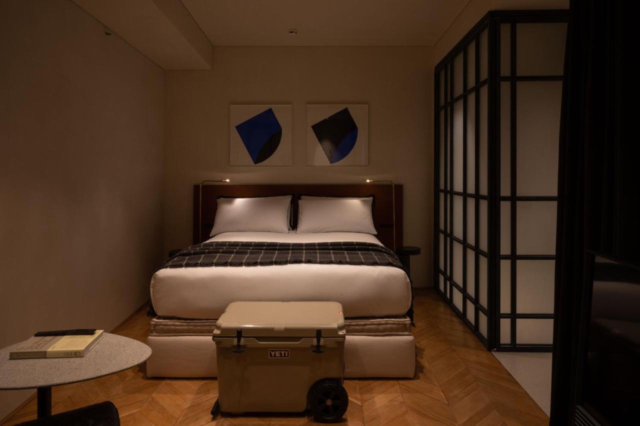 Double Room,1402230857:JPEG