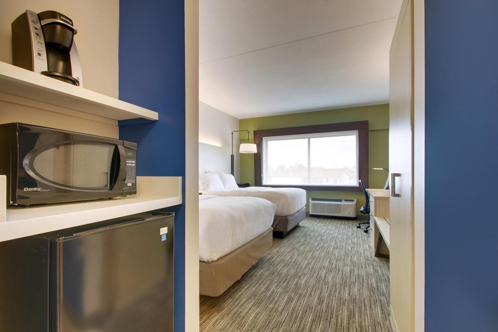 Standard Room with Two Queen Beds