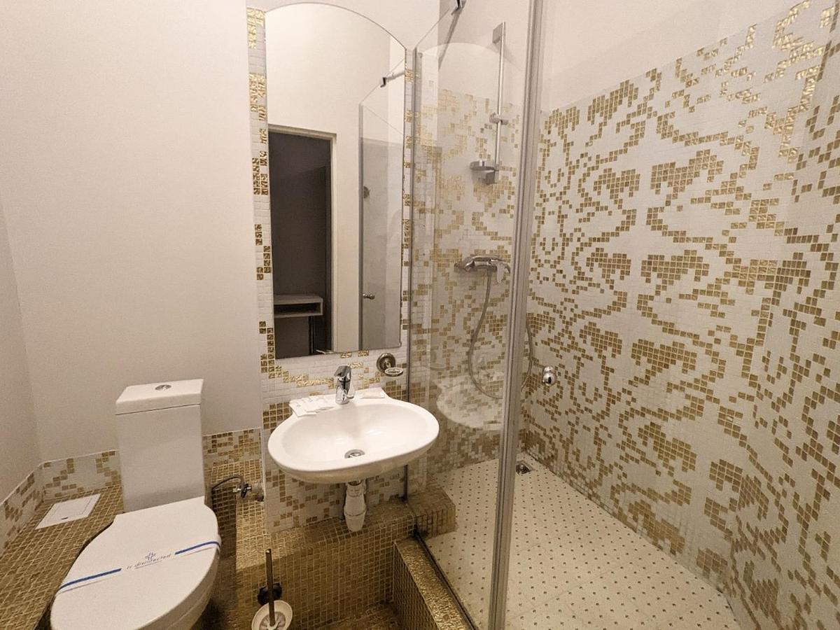 Budget Double Room without Window