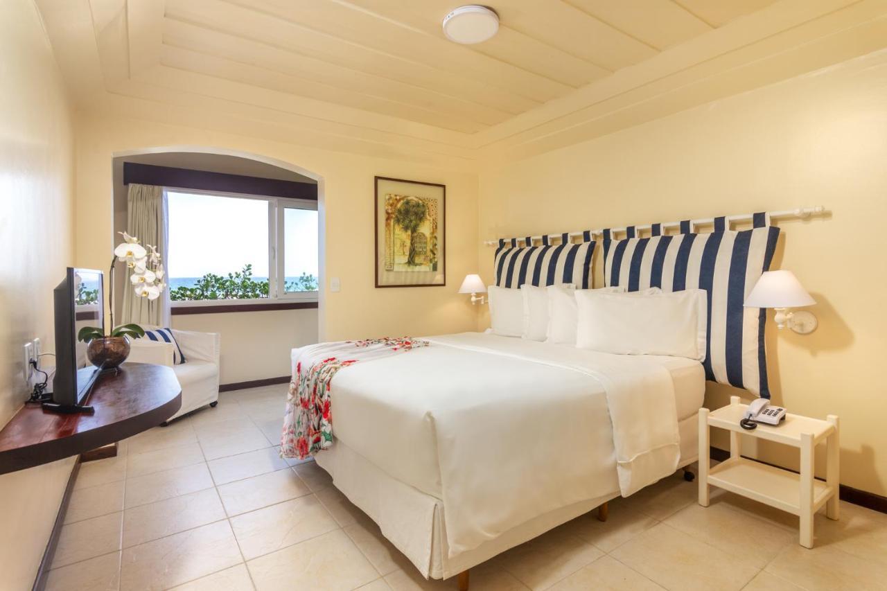 Quarto Duplo Standard com Vista Mar Parcial