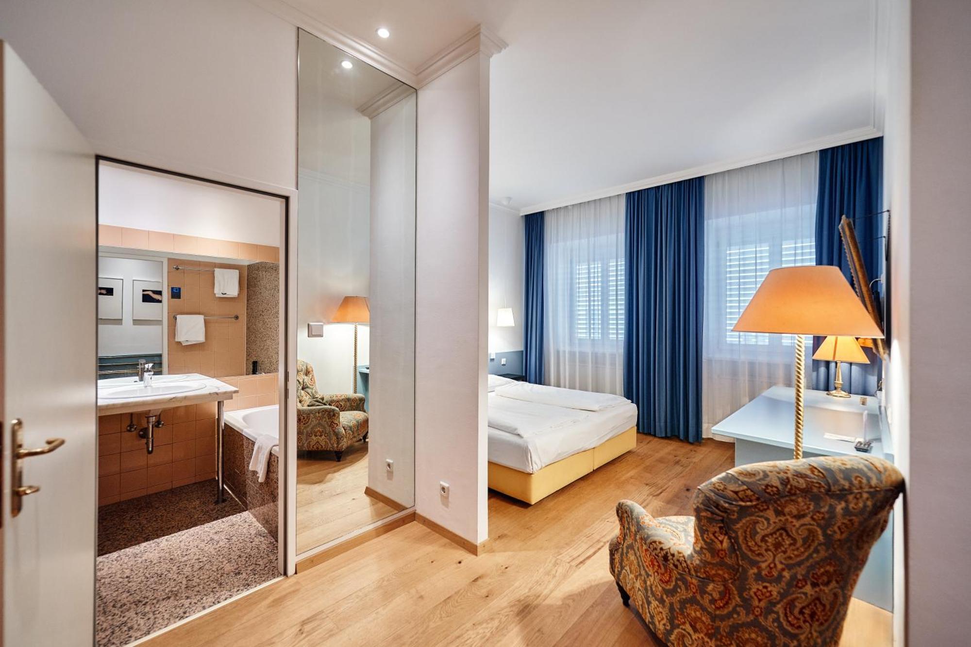 Superior Double Room,1588036865:JPEG