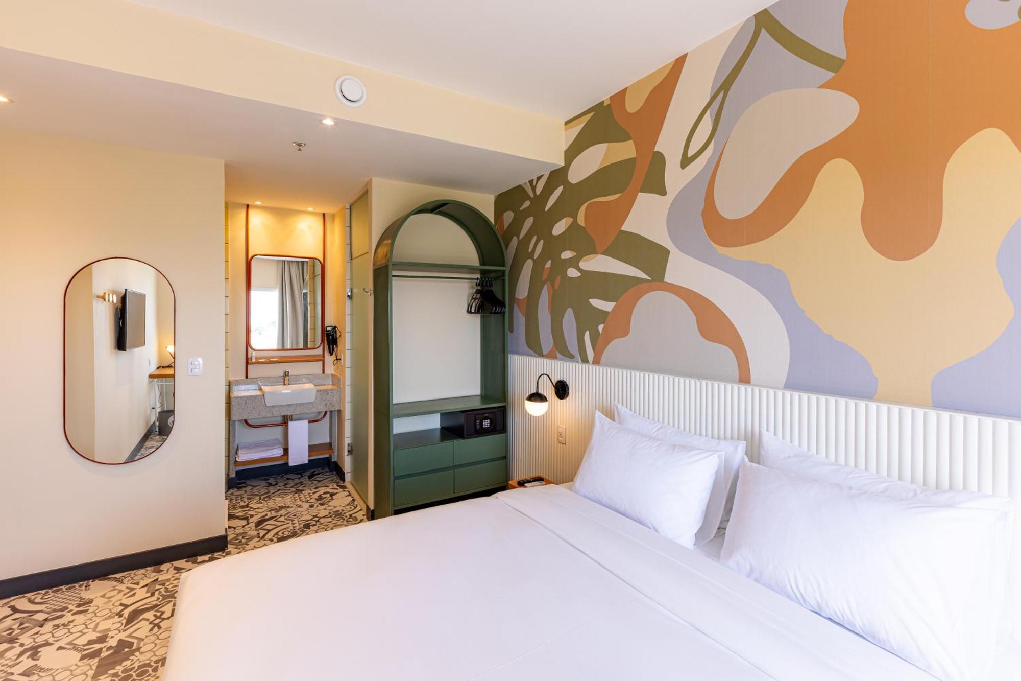 Quarto Queen com Varanda