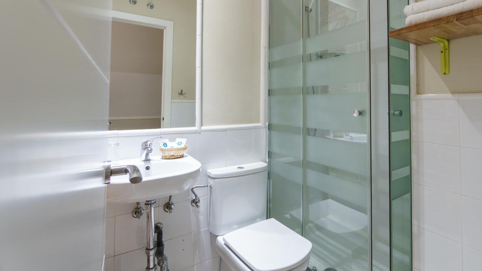 Quarto Duplo Superior com Vista Rua