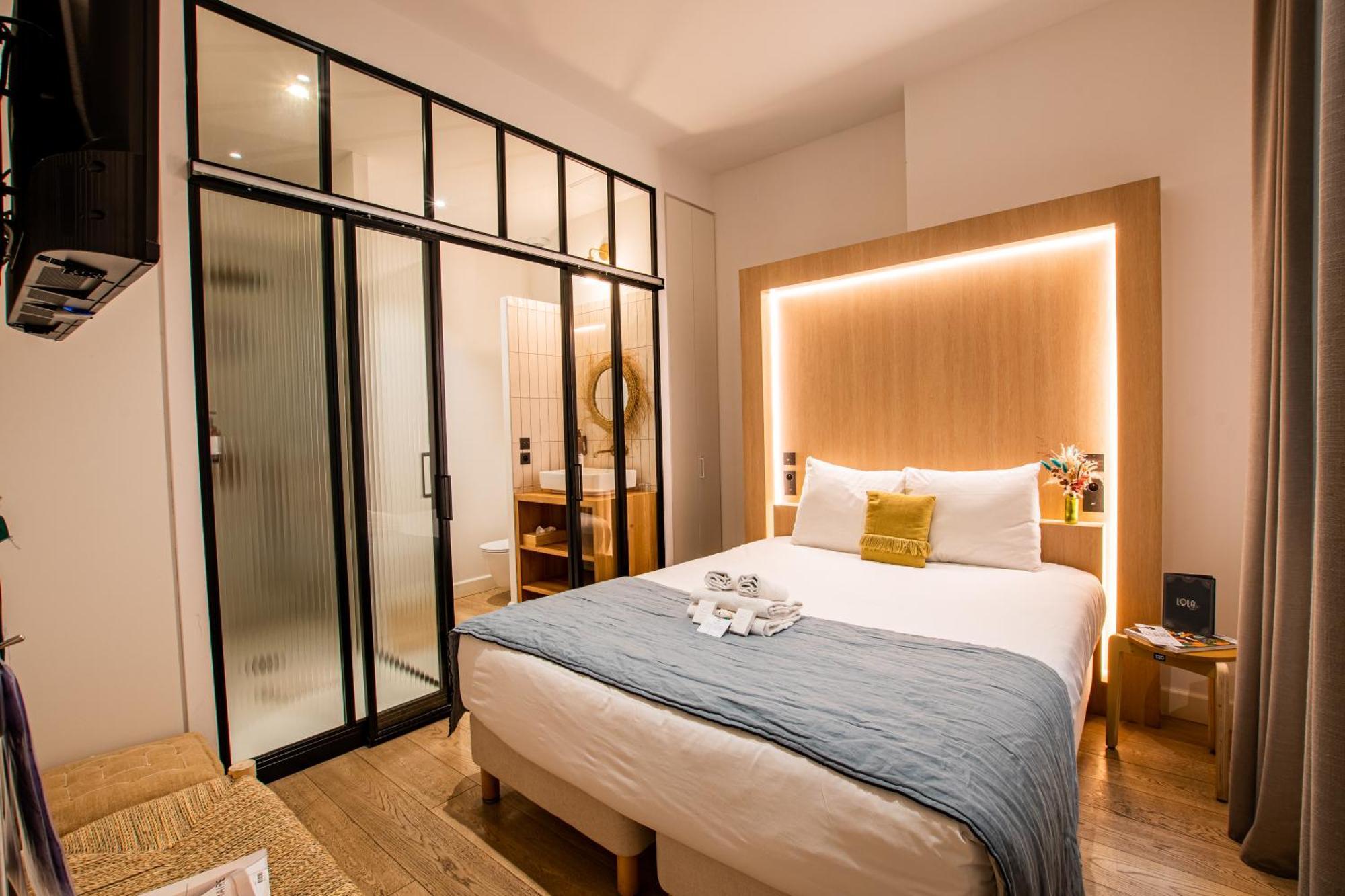 Double Room,1542665383:JPEG