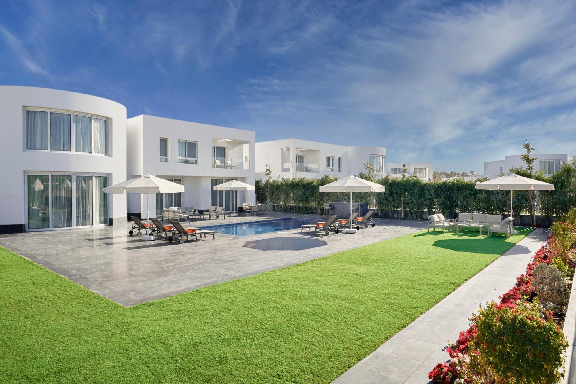 Royal Villa- 6 Bedrooms with Private Pool