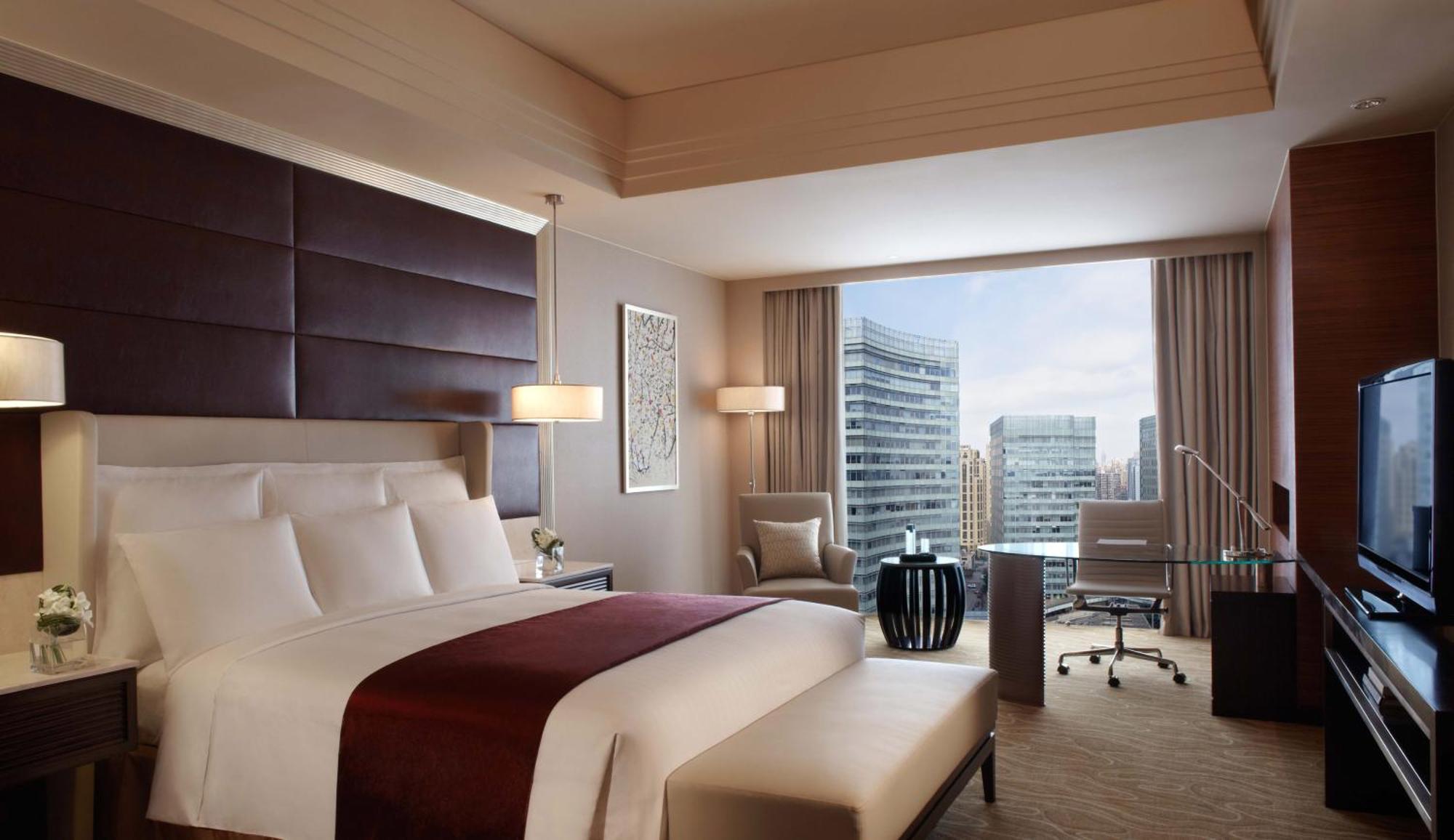 Deluxe Room, Guest room, 1 King, City view