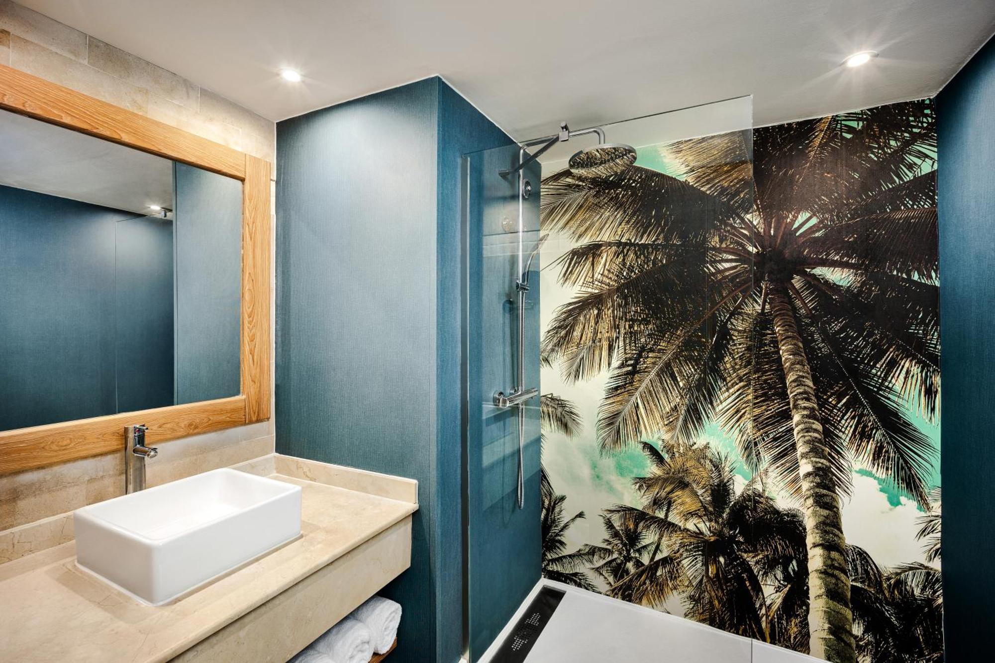 Deluxe Kamer met Kingsize Bed en Gedeeltelijk Uitzicht op de Oceaan