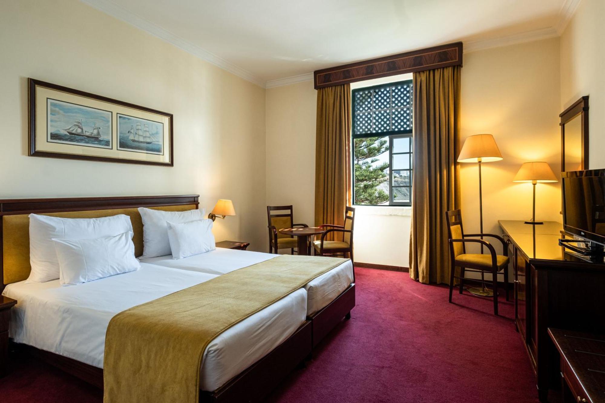 Twin Room with Sea View,1586822340:JPEG