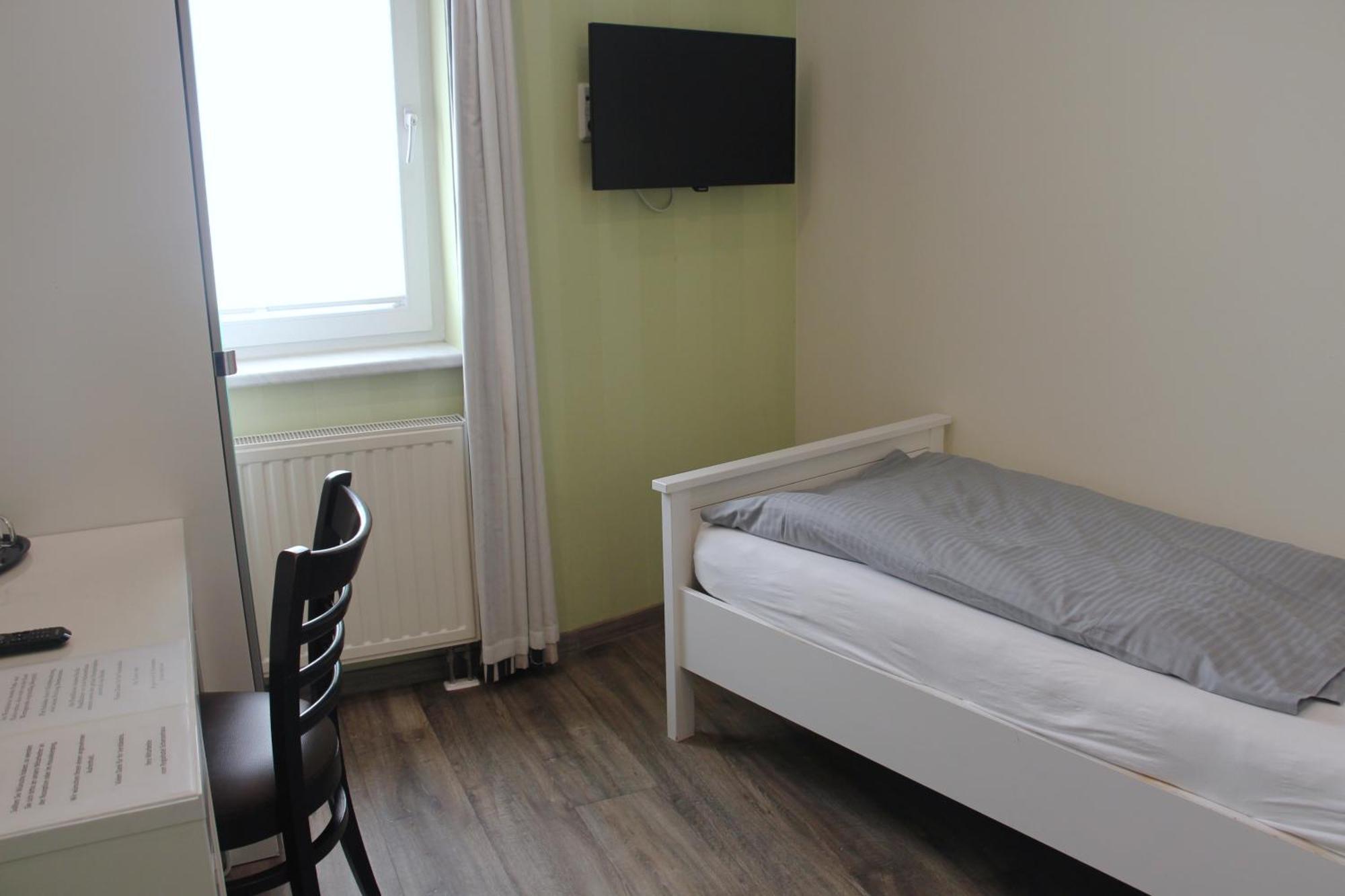 Classic Single Room