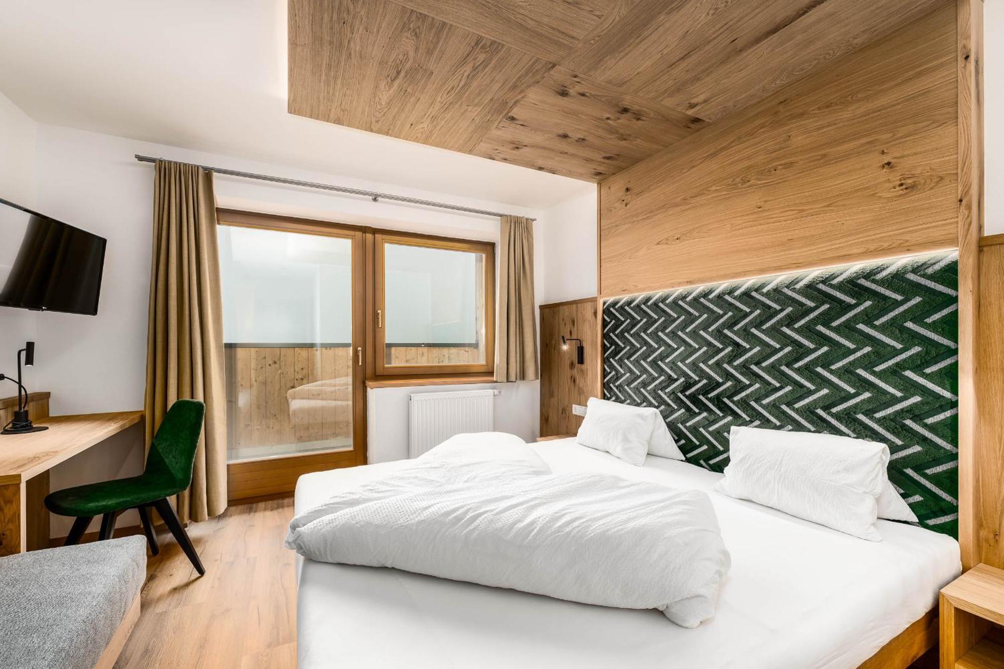 Standard Double Room,1613679990:JPEG