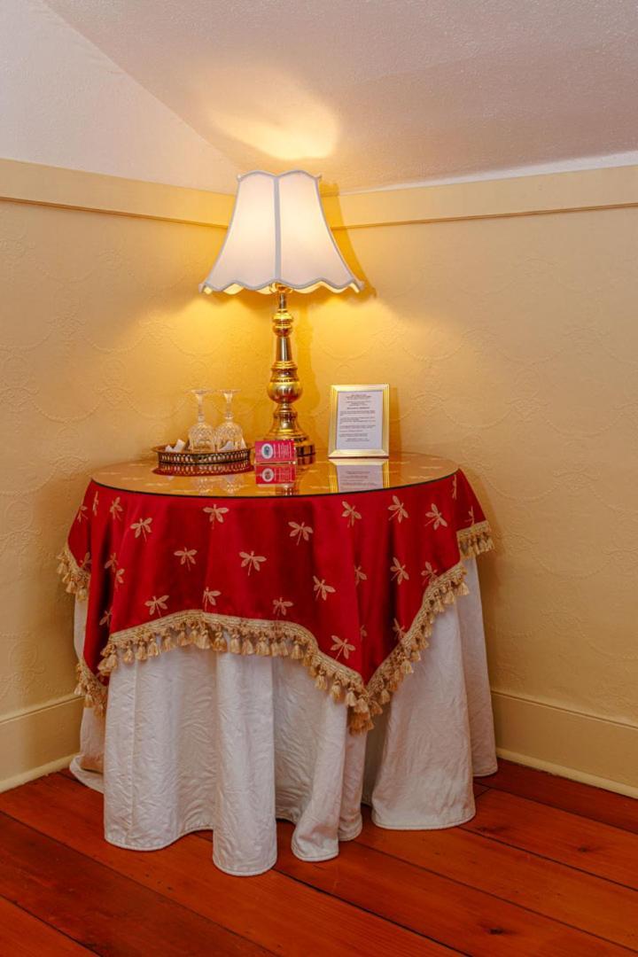 King or Twin Room,1618279490:JPEG