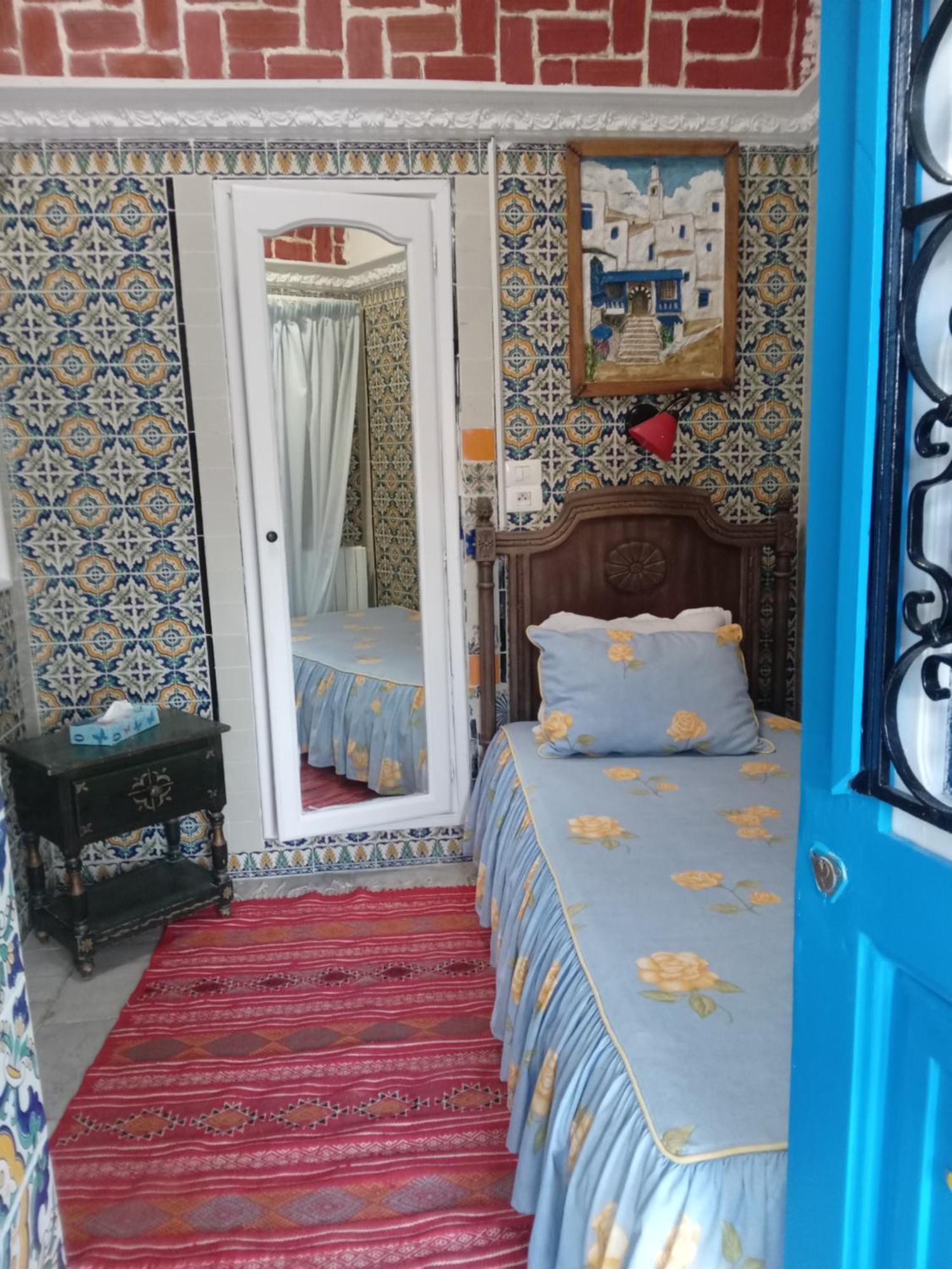 Single Room with Private Bathroom