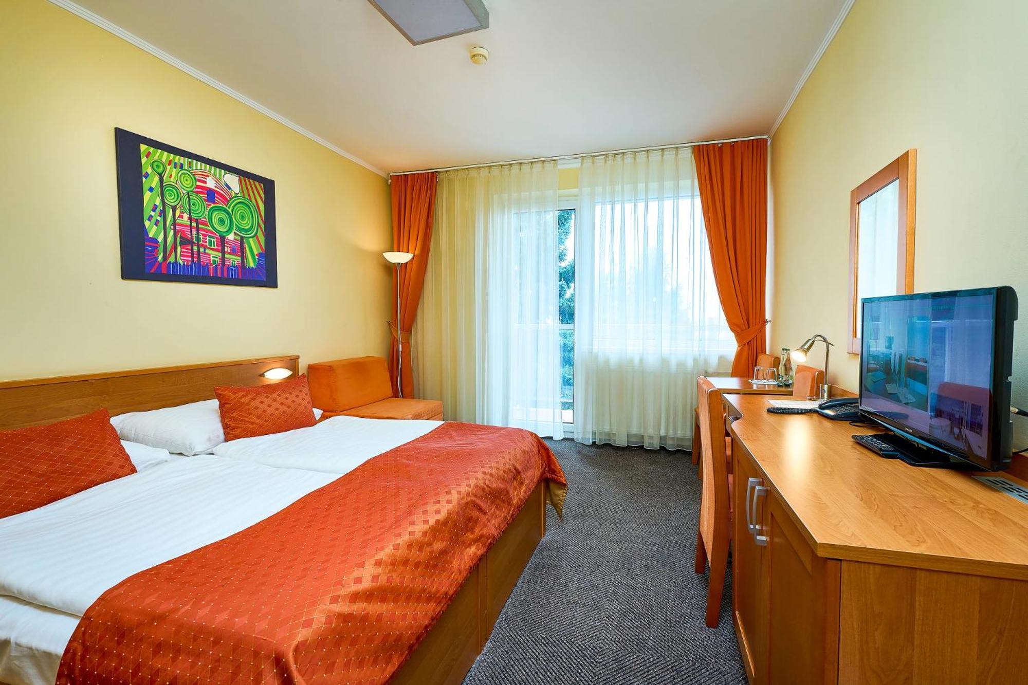 Deluxe Double or Twin Room with Balcony,1632232670:JPEG