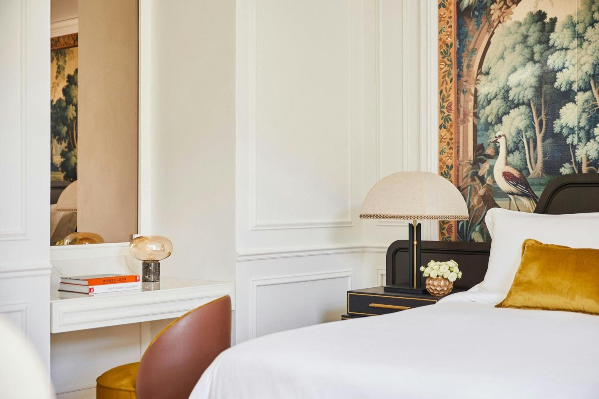 Suite Cervantes mit 1 Schlafzimmer, Kingsize-Bett und Stadtblick