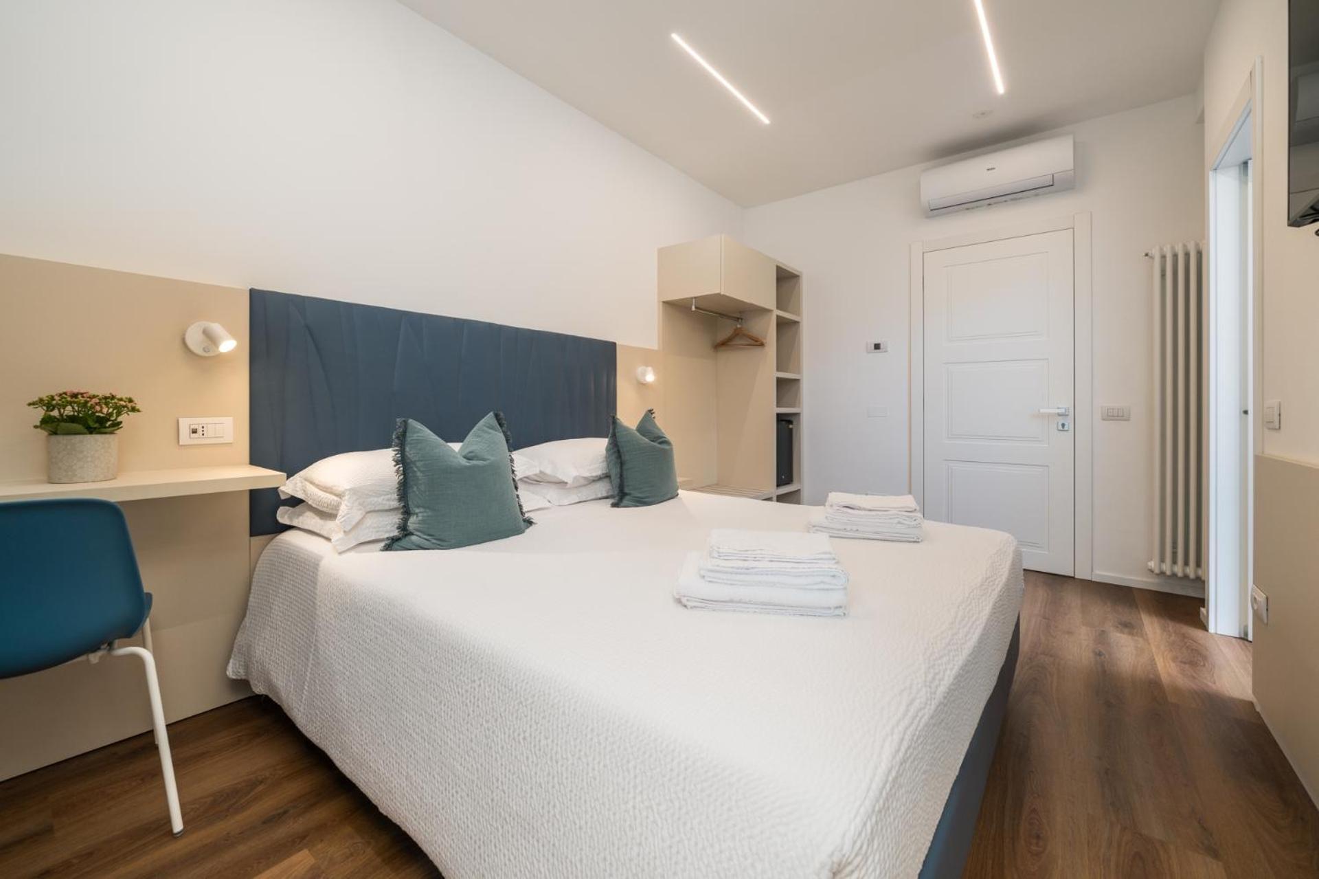 Double Room with Private Bathroom,1660453769:JPEG