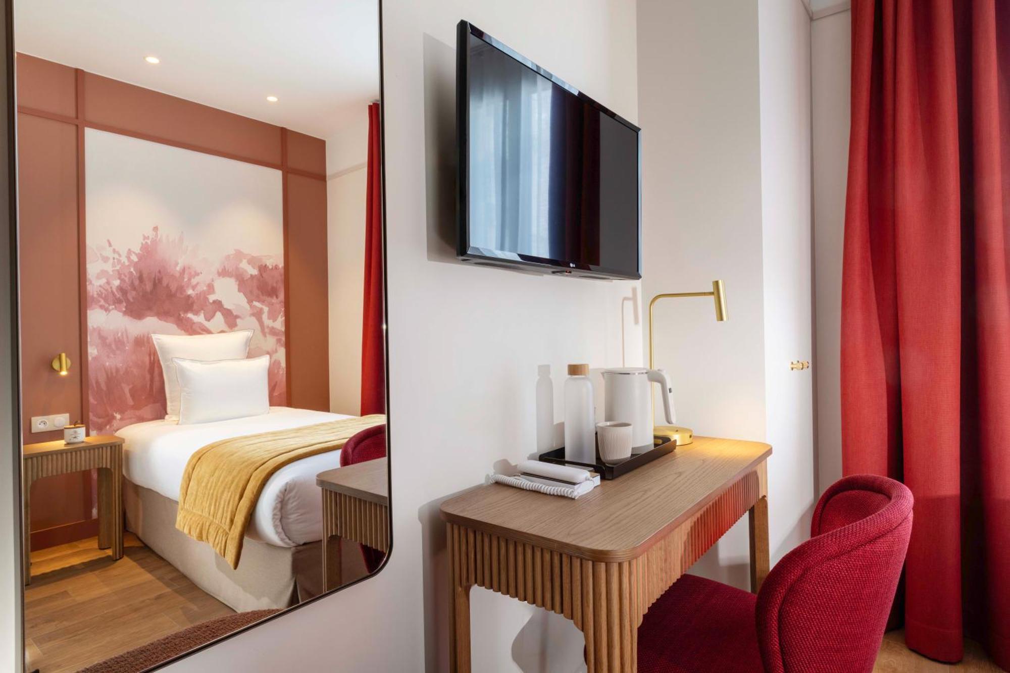 Standard Single Room,1668079889:JPEG