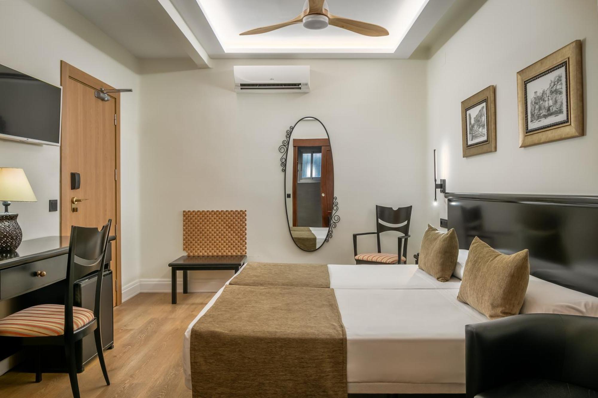 Twin Room,1697787996:JPEG