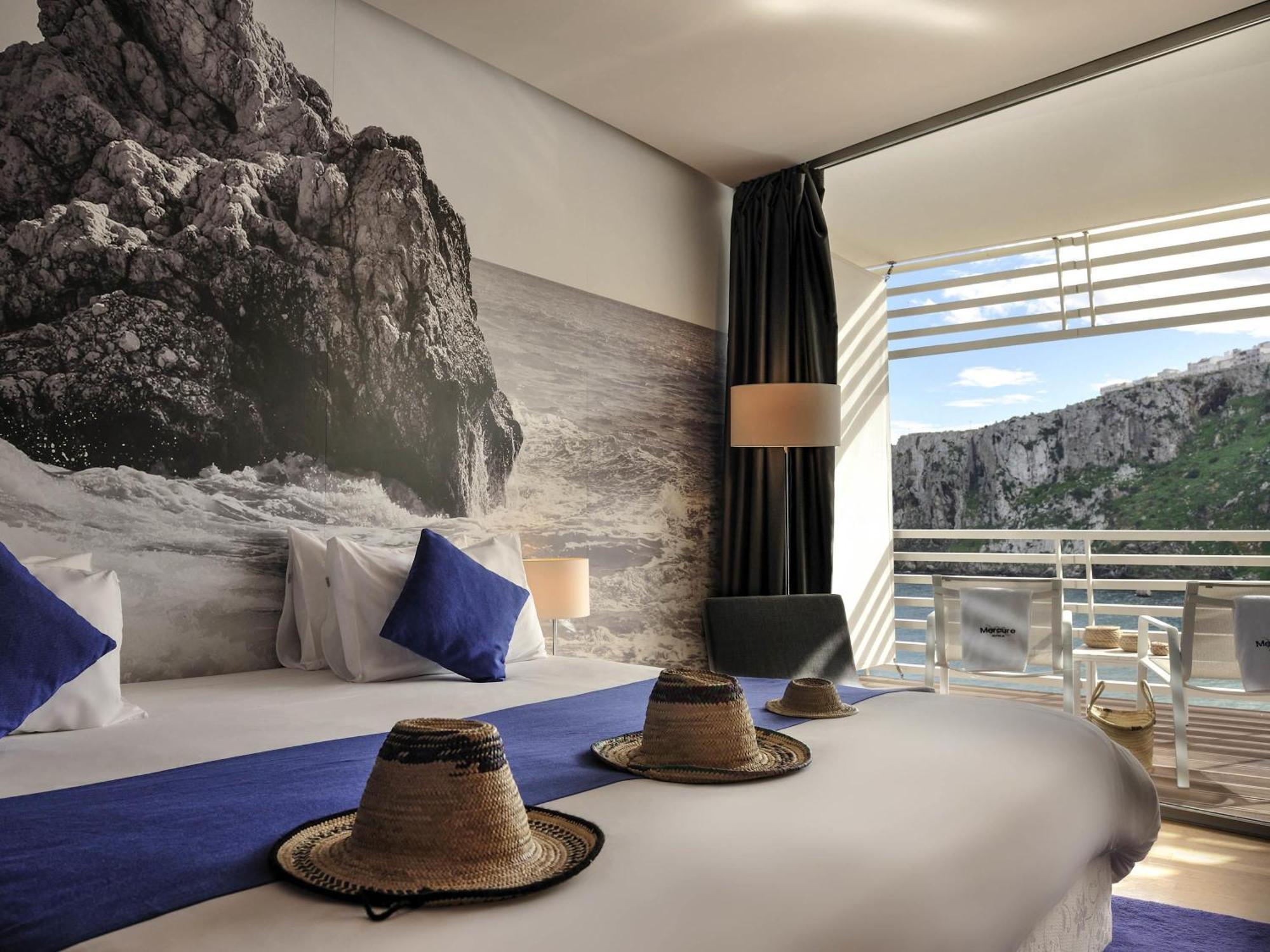 Standard Double Room Sea Front with Balcony
