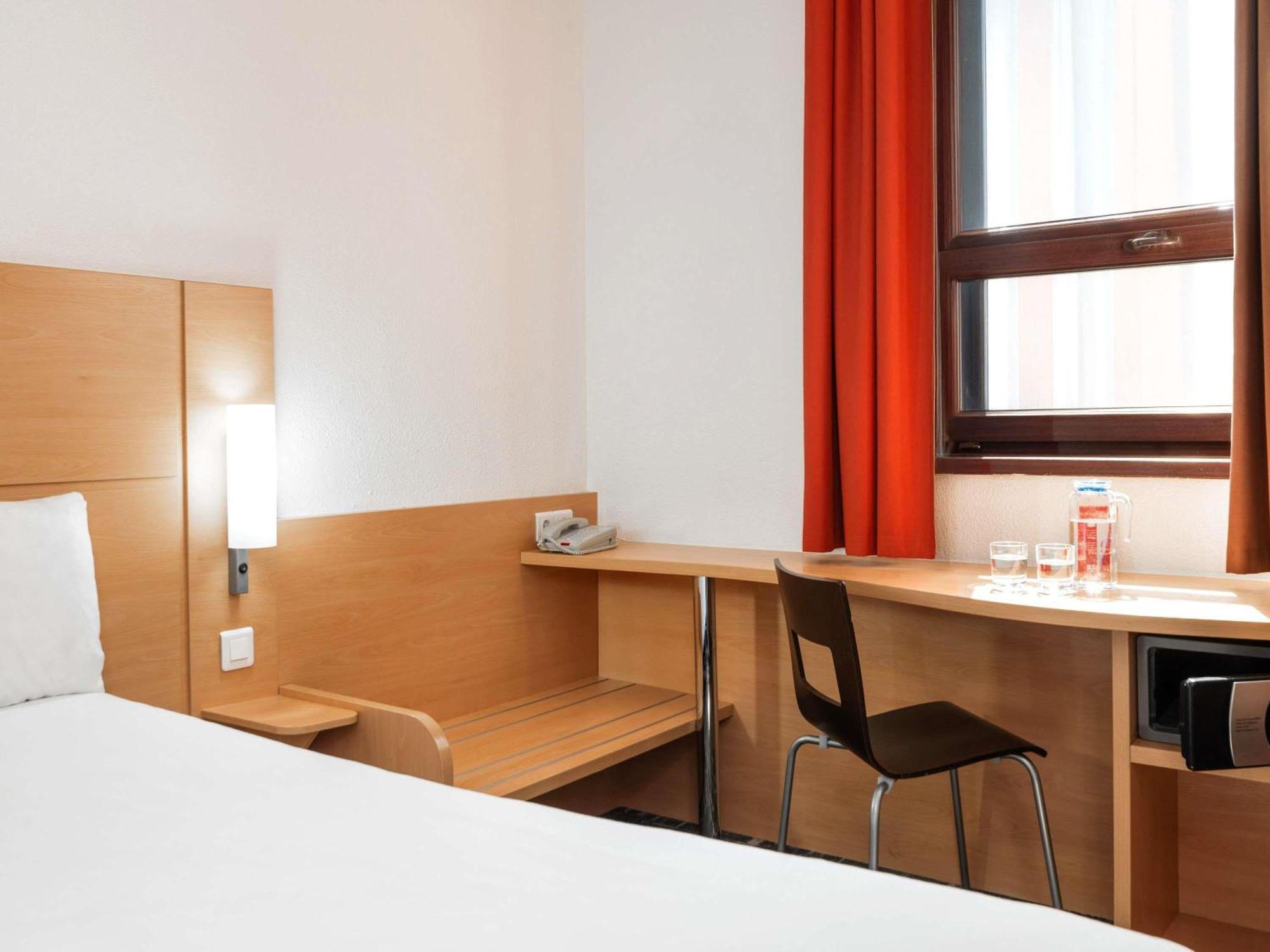 Chambre Double Standard - Vue sur Ville