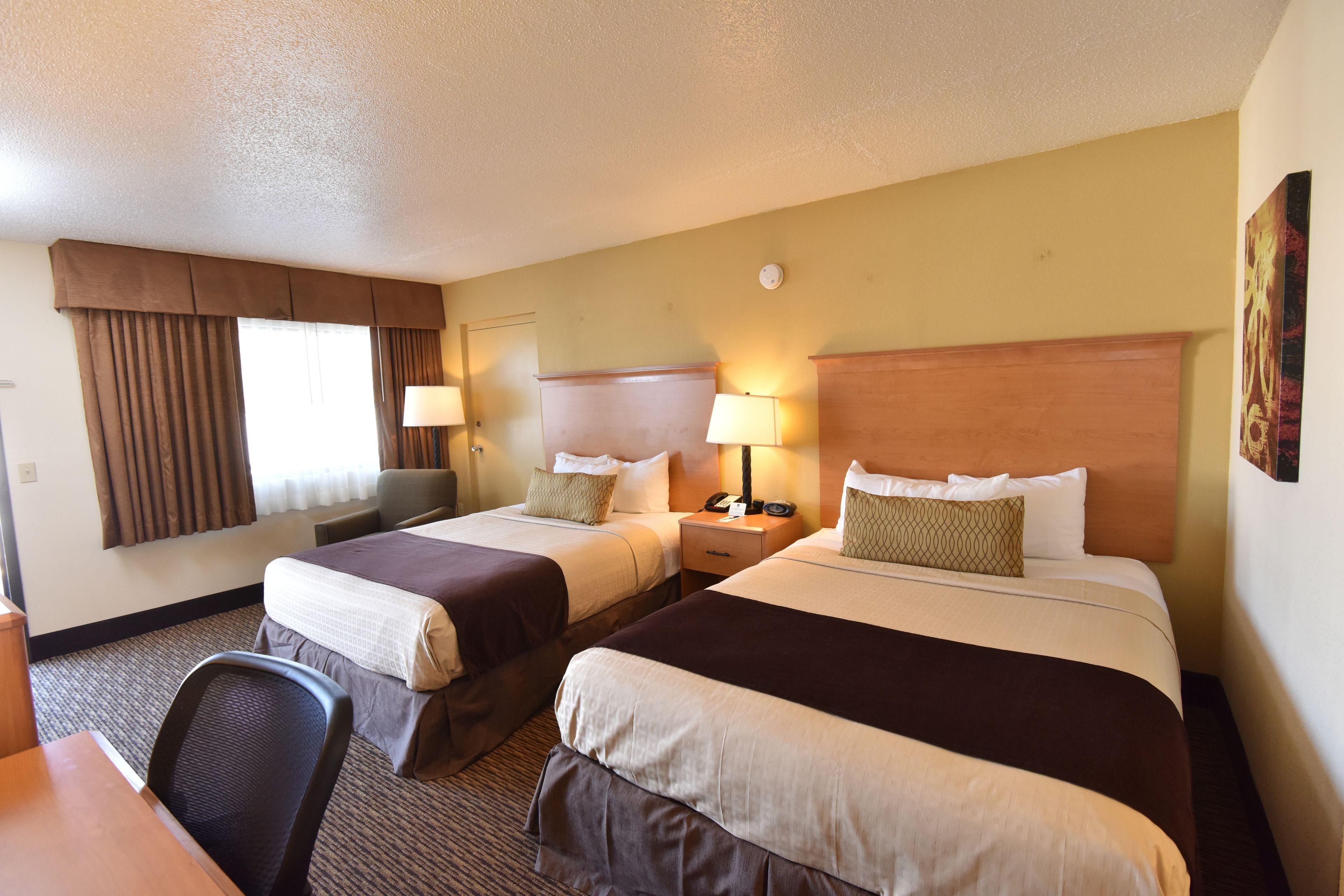 Double Room with Two Double Beds and Bath Tub - Mobility Accessible/Non-Smoking