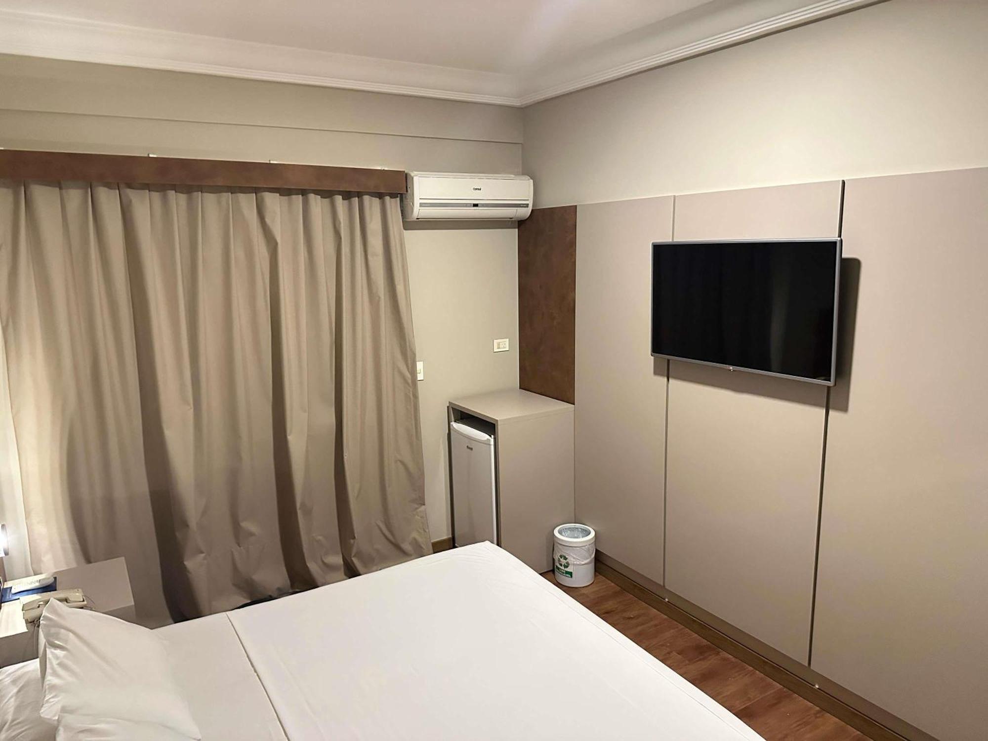 Executive Suite with King bed,1742788424:JPEG