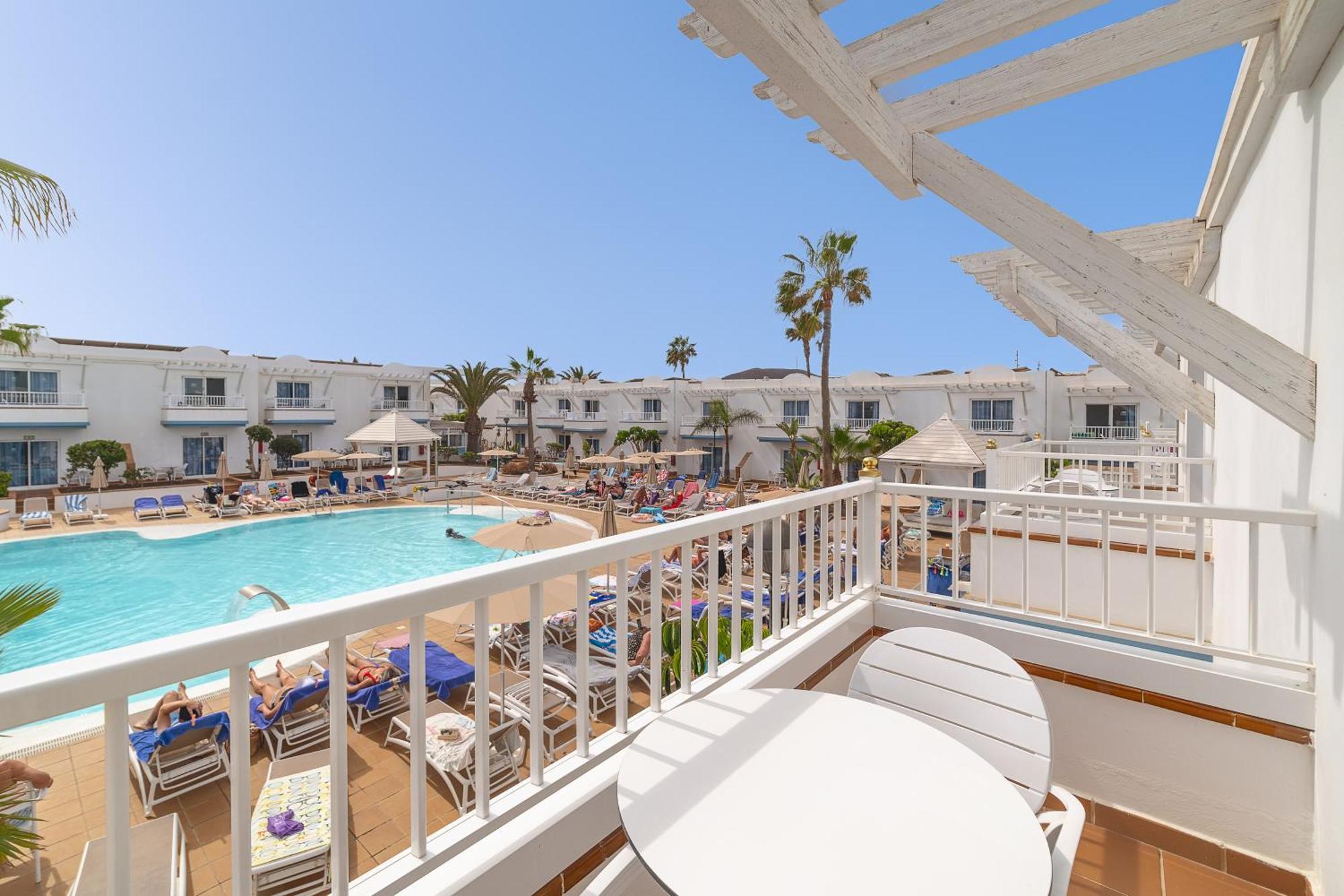 Apartment Pool View