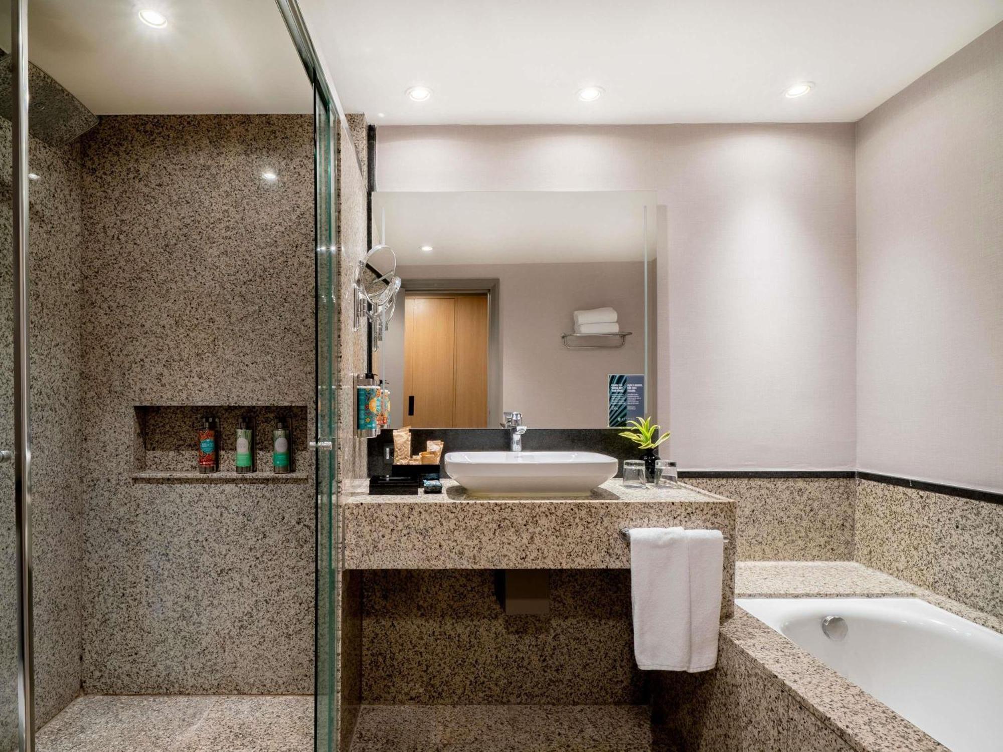 Premium Executive King Room with Executive Lounge Access