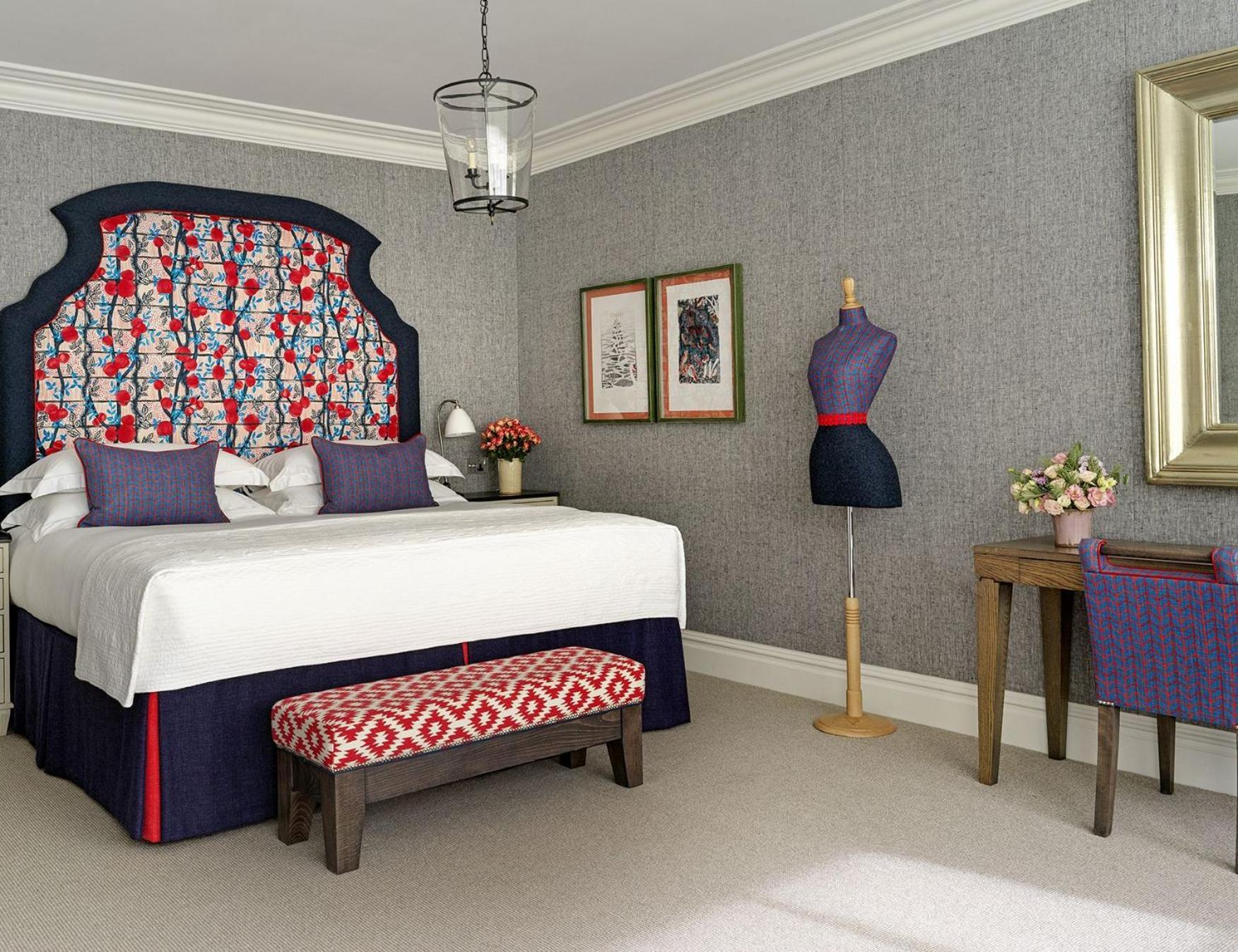 Luxury Junior Suite,1772947868:JPEG