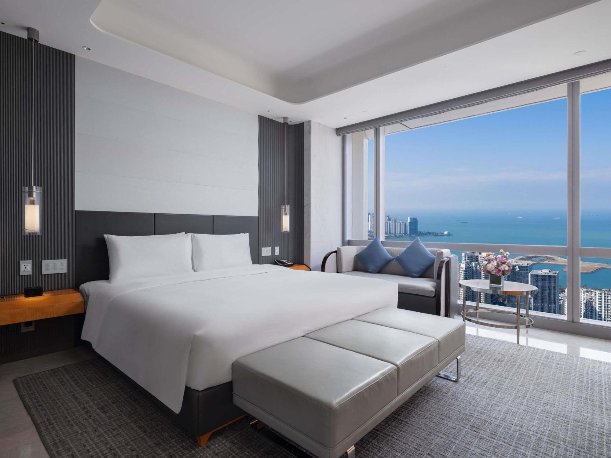 Junior Suite, 1 King Bed, Ocean View