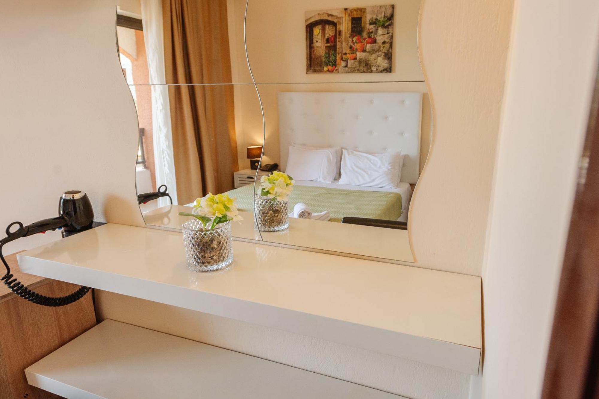 Chambre Double ou Lits Jumeaux - Vue sur Mer