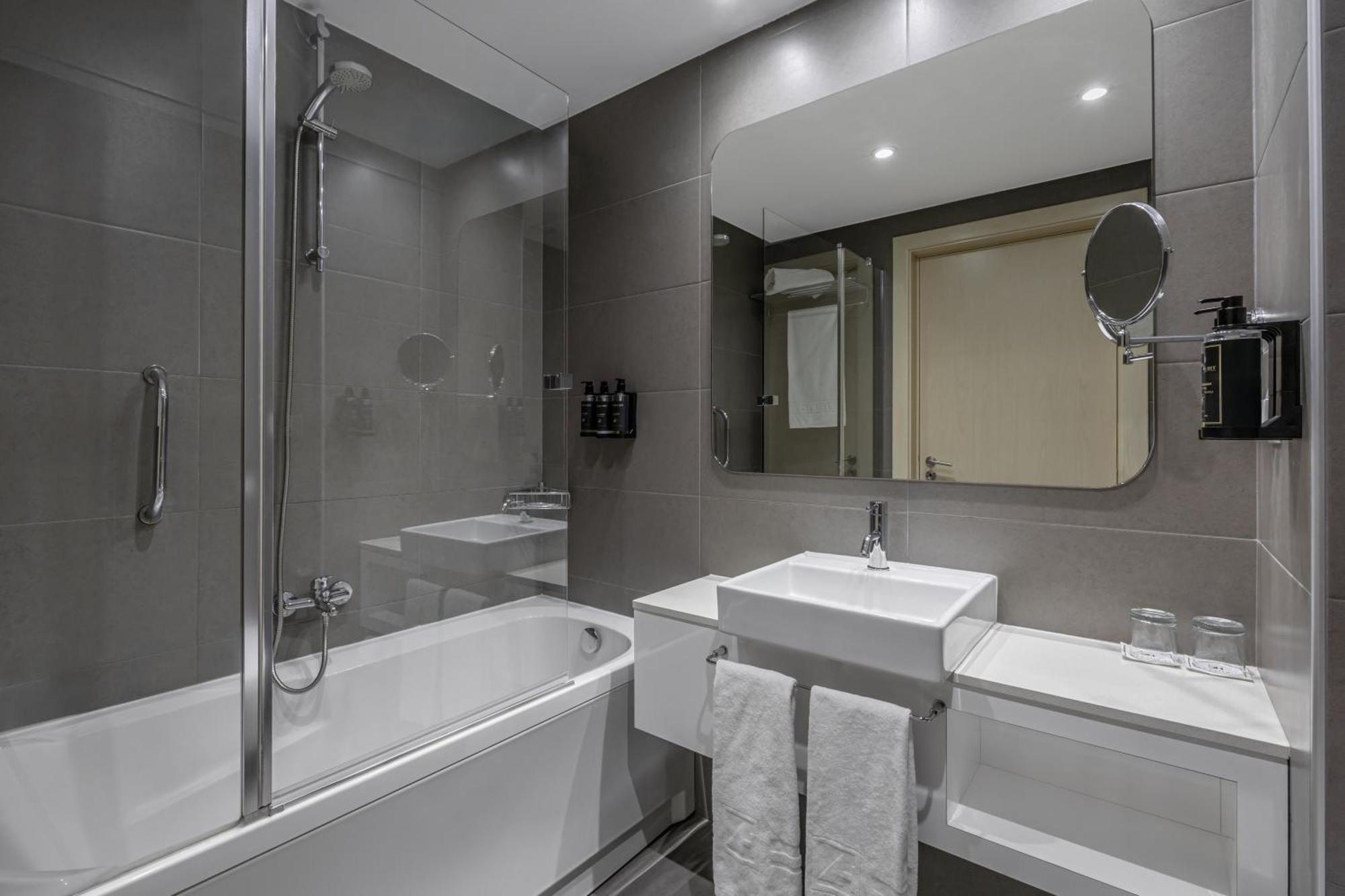 Family Suite with Sea View