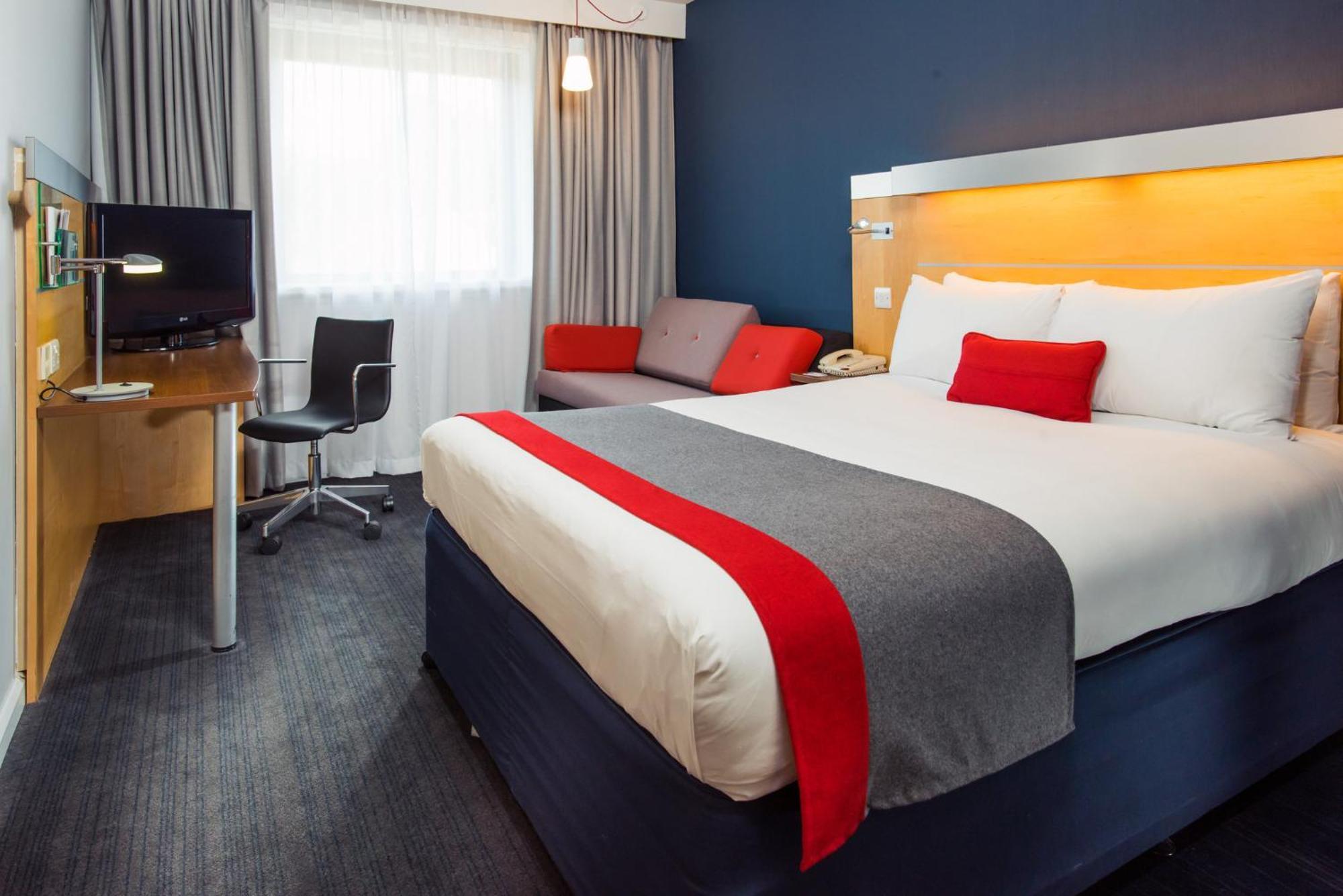 Standard Double Room Sofa Bed Hot